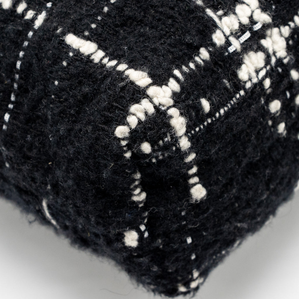 chanel-medium-22-bag-quilted-tweed-black-multicolour-microchip