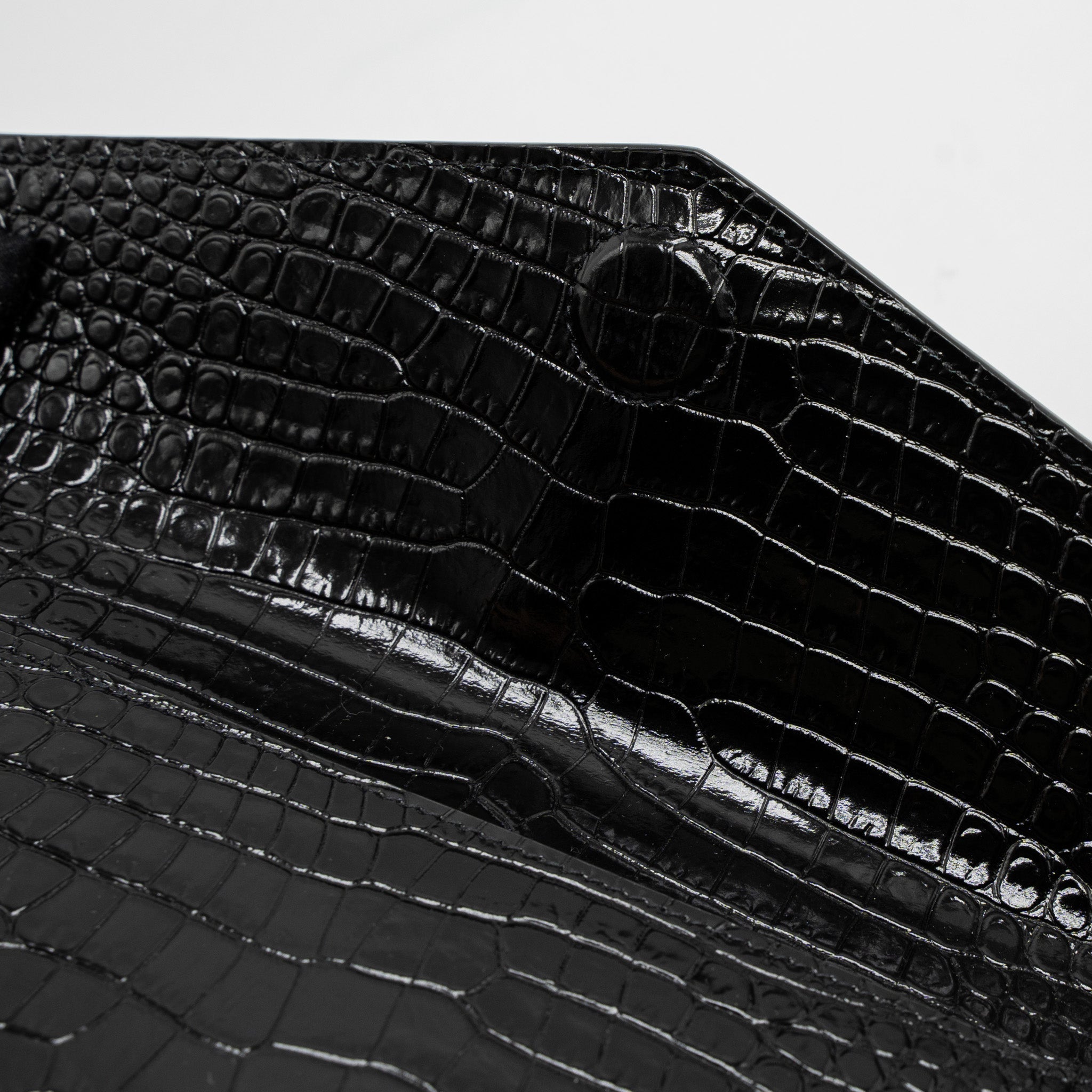 saint-laurent-ysl-uptown-pouch-croc-embossed-calfskin-black-shw