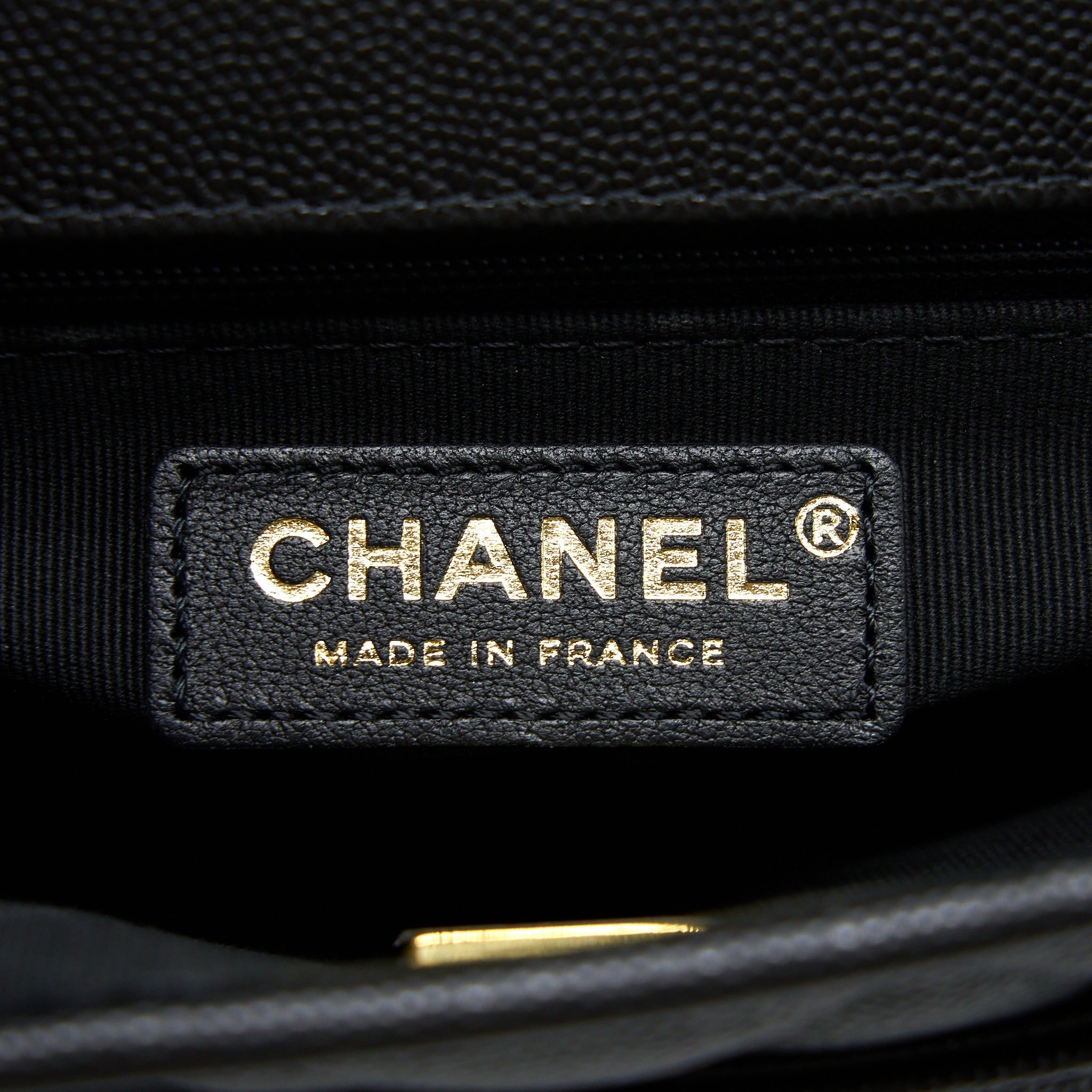 chanel-22k-top-handle-messenger-bag-caviar-black-brushed-ghw-microchip