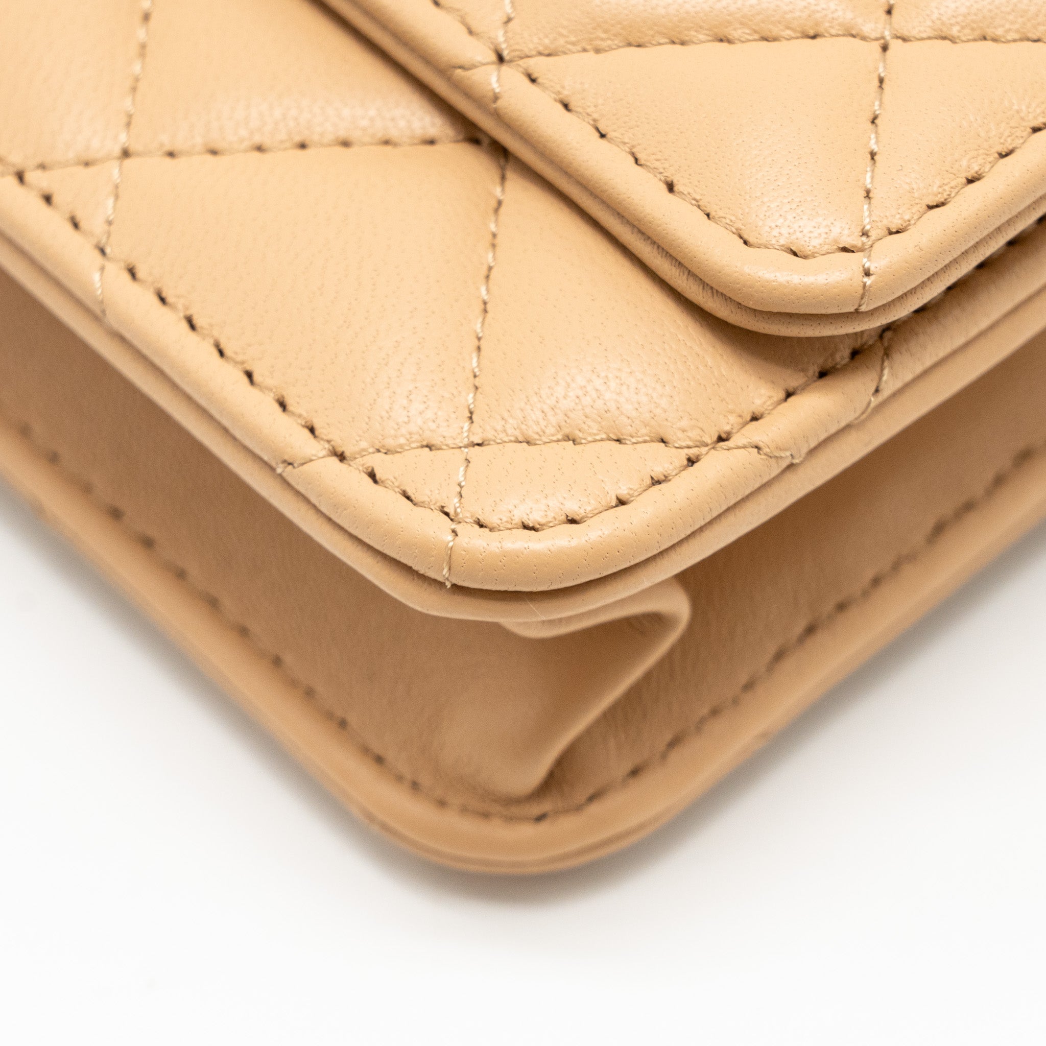 chanel-pearl-crush-wallet-on-chain-lambskin-beige-ghw-microchip-copy
