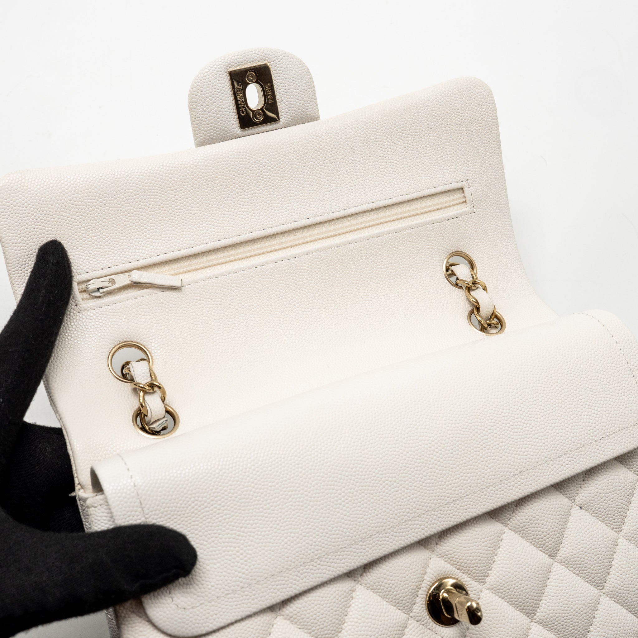 chanel-cf-white