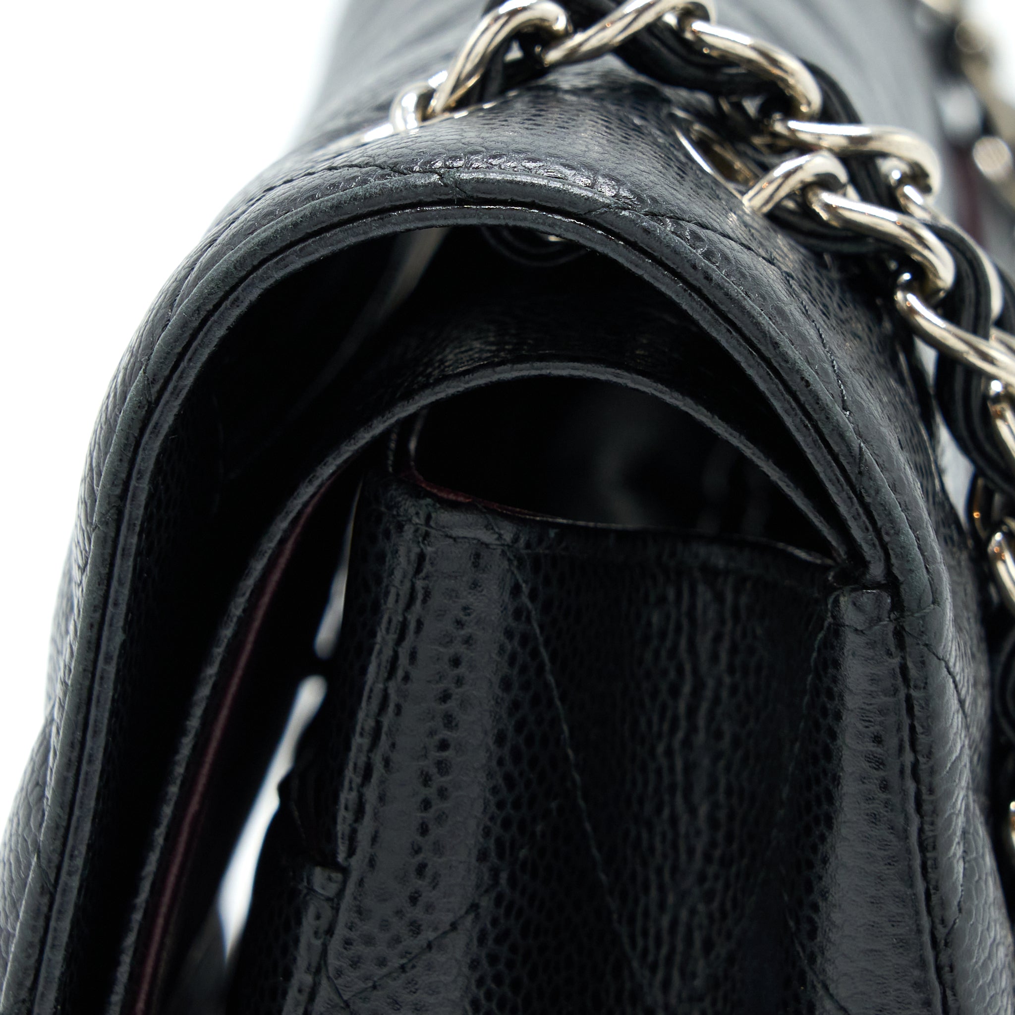 chanel-classic-jumbo-double-flap-bag-caviar-black-shw