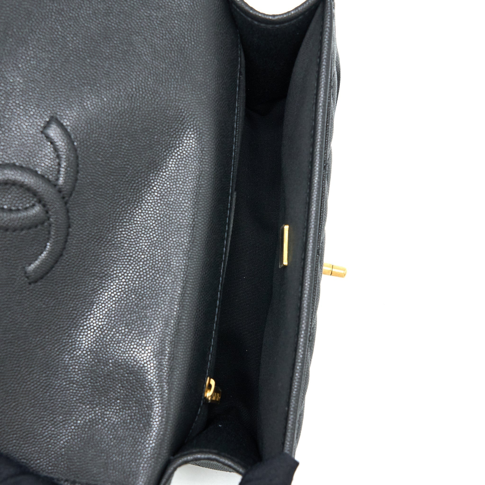 chanel-22k-top-handle-messenger-bag-caviar-black-brushed-ghw-microchip