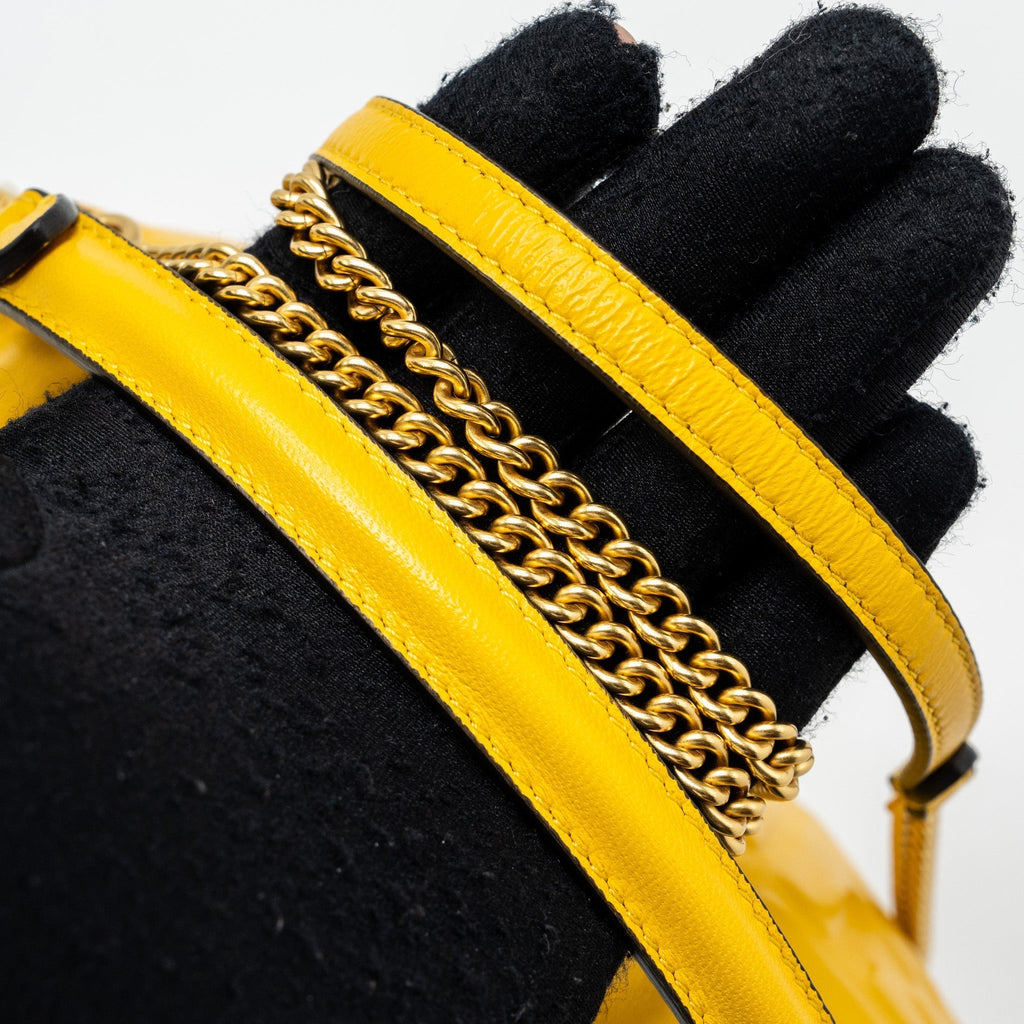 fendi-mini-baguette-bag-nappa-lambskin-yellow-ghw