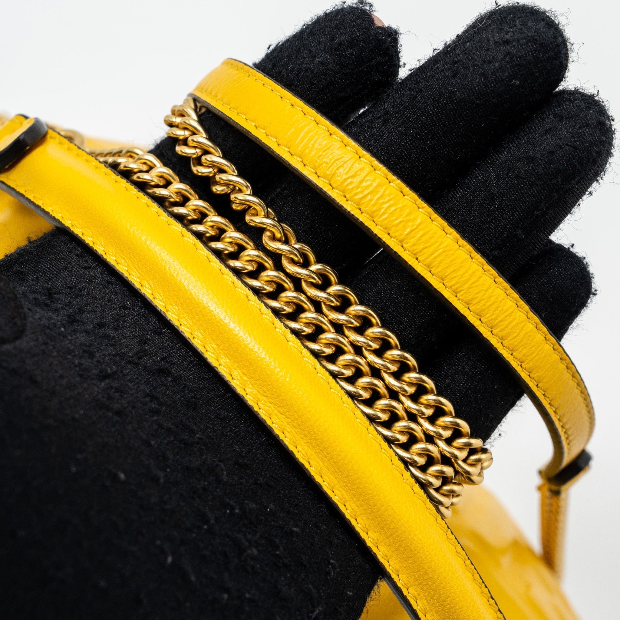 fendi-mini-baguette-bag-nappa-lambskin-yellow-ghw