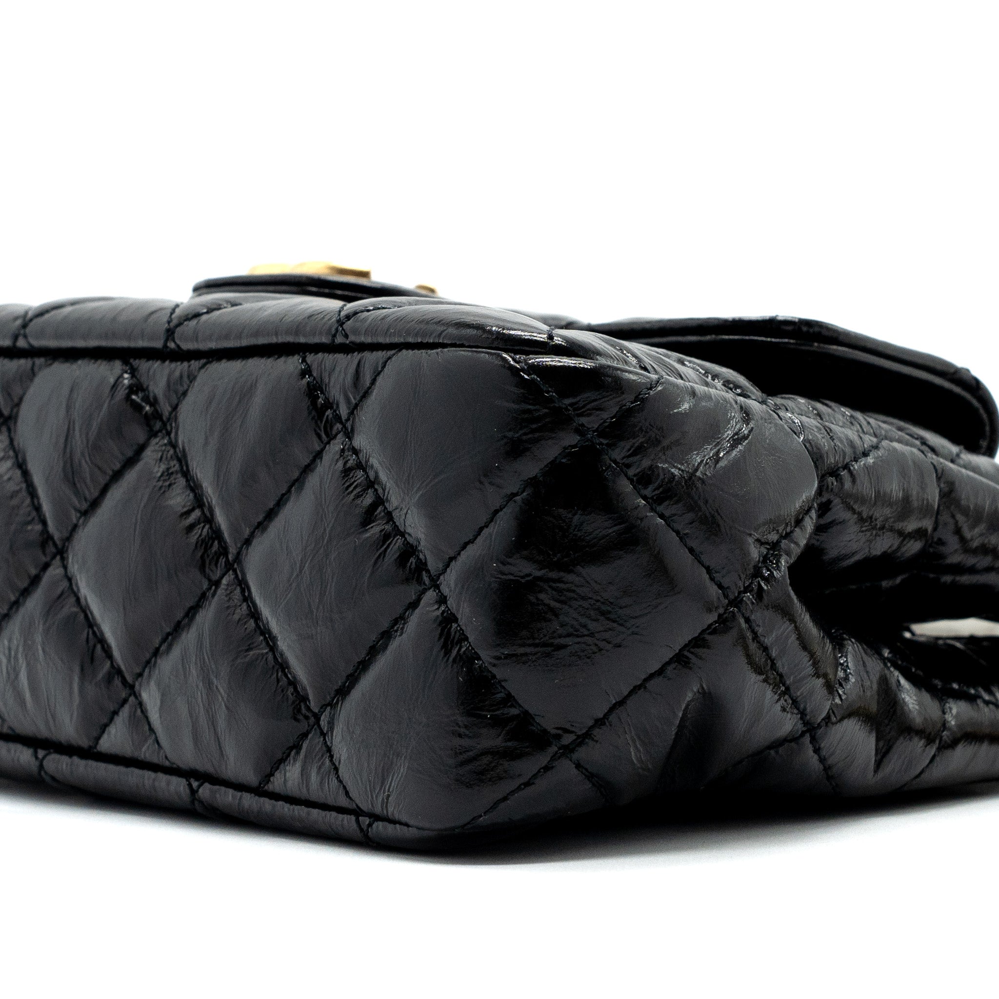 chanel-23c-small-hobo-bag-patent-black-ghw-microchip