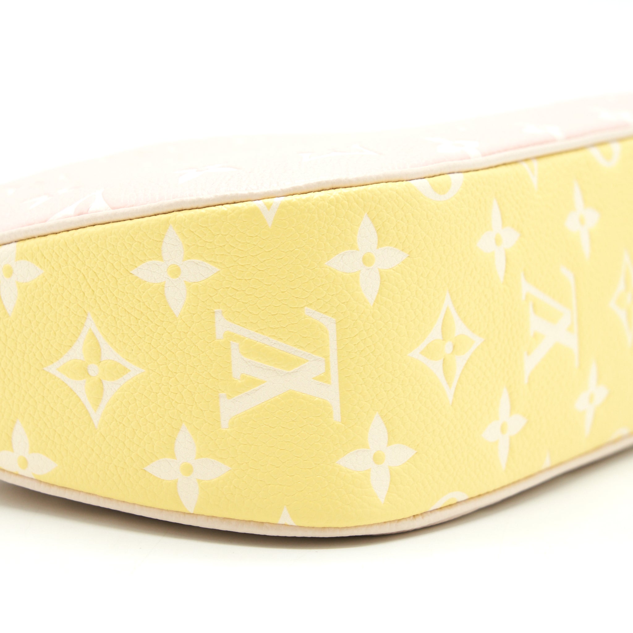 louis-vuitton-bagatelle-bag-rose-beige-ghw