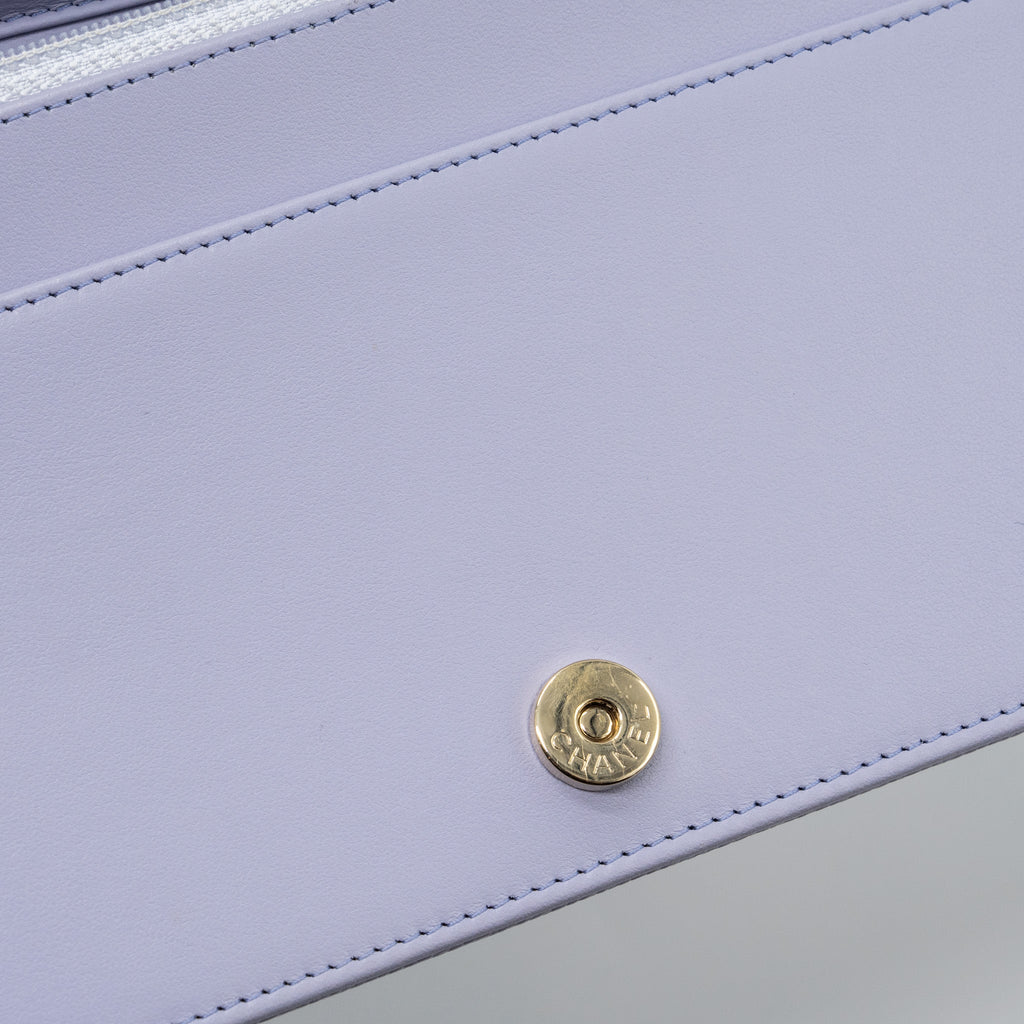 chanel-boy-wallet-on-chain-caviar-lialic-light-purple-lghw-microchip