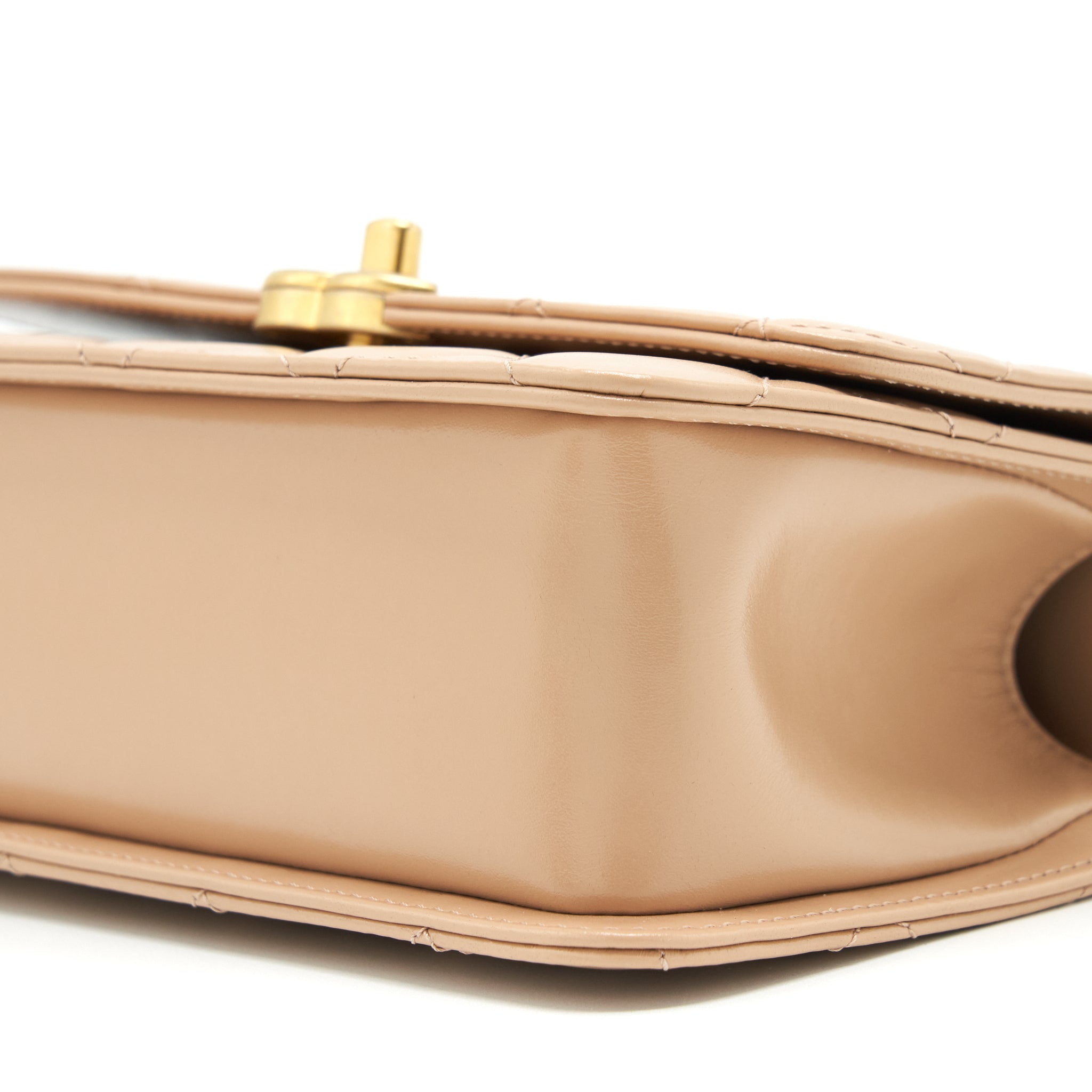 chanel-21a-small-gold-crush-flap-bag-calfskin-beige-ghw-microchip