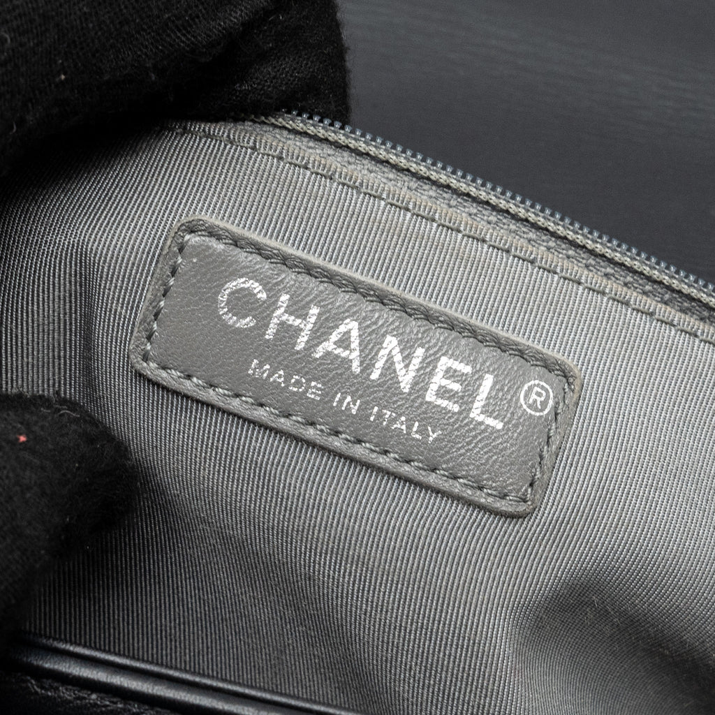 chanel-new-medium-boy-bag-smooth-calfskin-black-ruthenium-hardware
