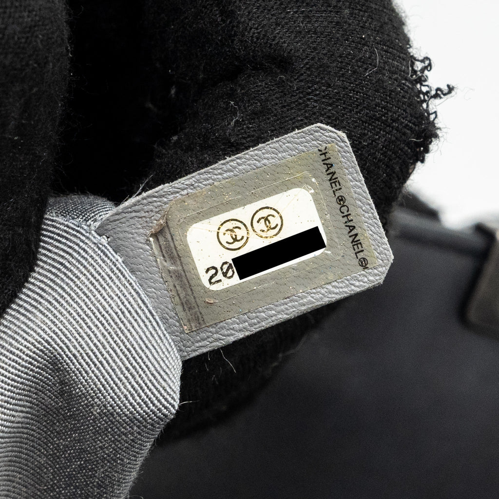 chanel-new-medium-boy-bag-smooth-calfskin-black-ruthenium-hardware