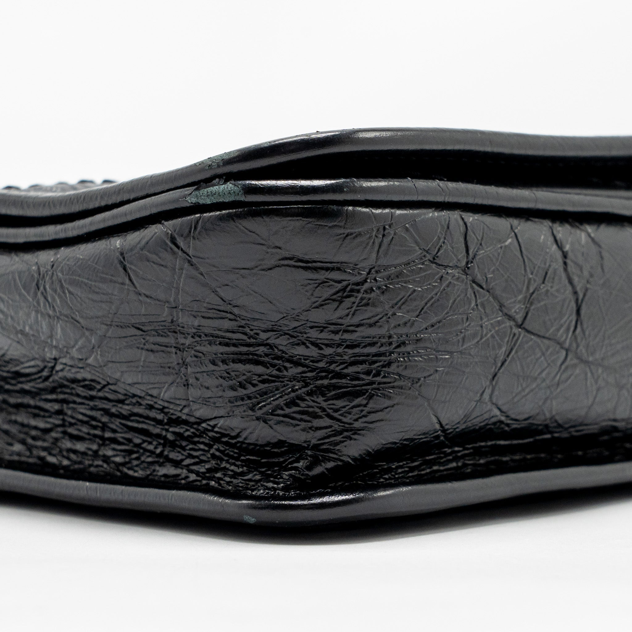 saint-laurent-ysl-niki-chain-wallet-crinkled-calfskin-black-shw