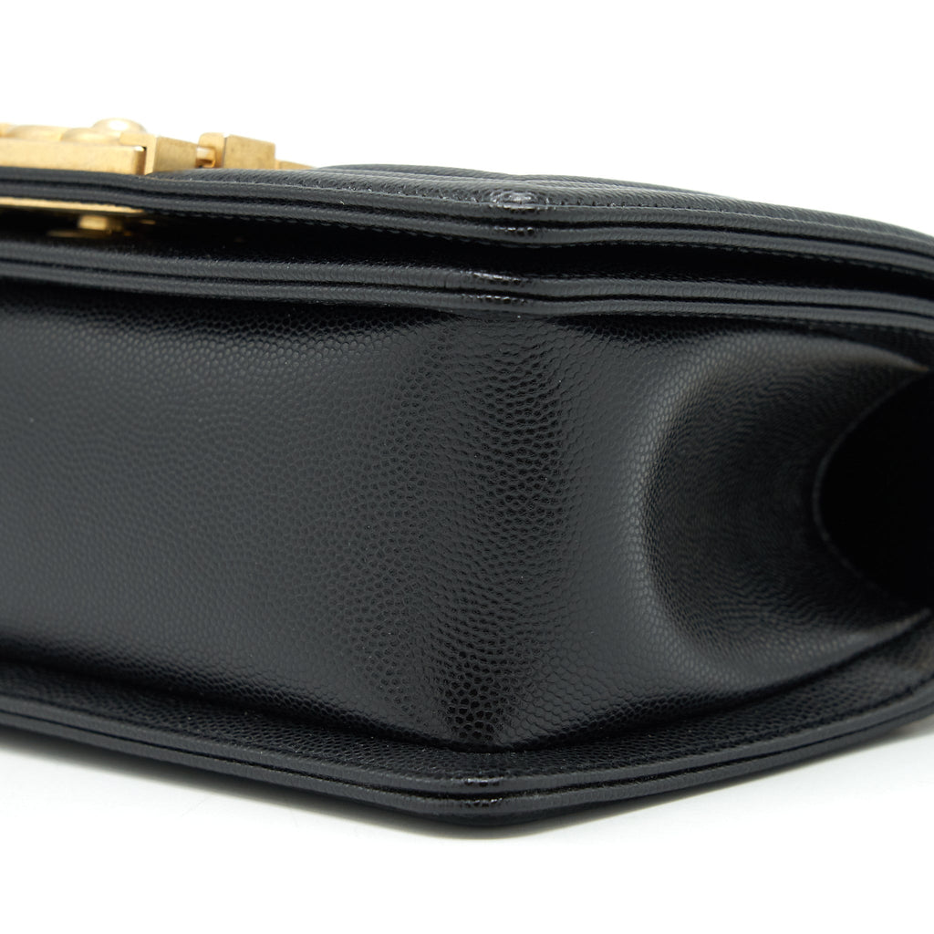 chanel-small-boy-bag-caviar-black-ghw-microchip