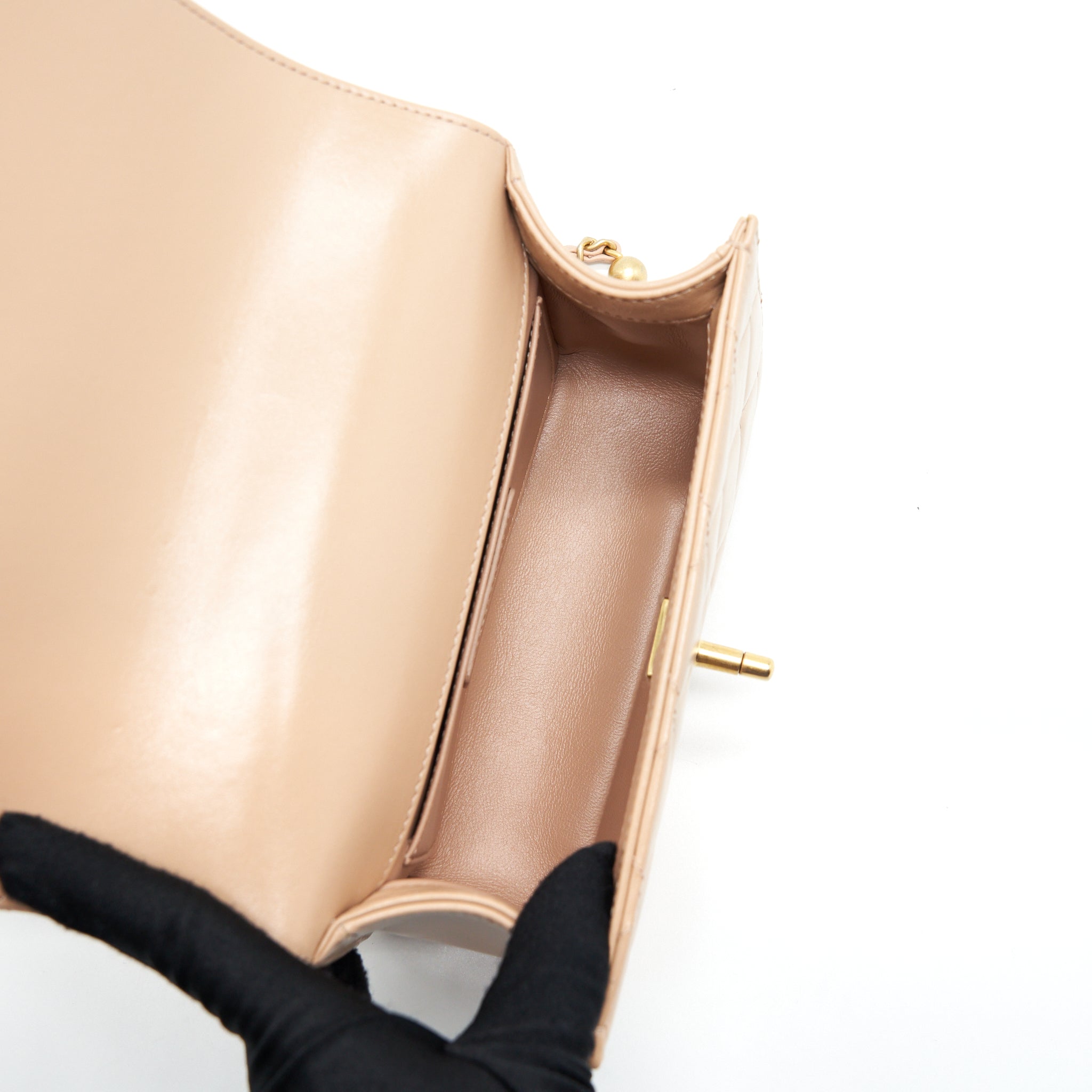 chanel-21a-small-gold-crush-flap-bag-calfskin-beige-ghw-microchip