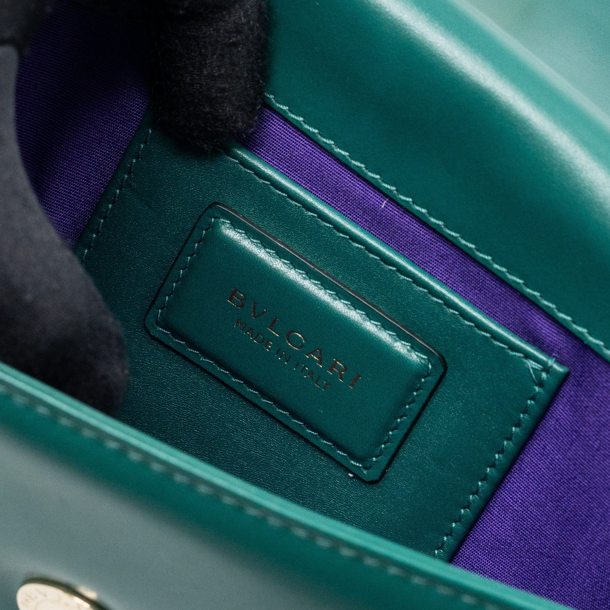 bvlgari-serpenti-forever-chain-bag-calfskin-green-lghw-2