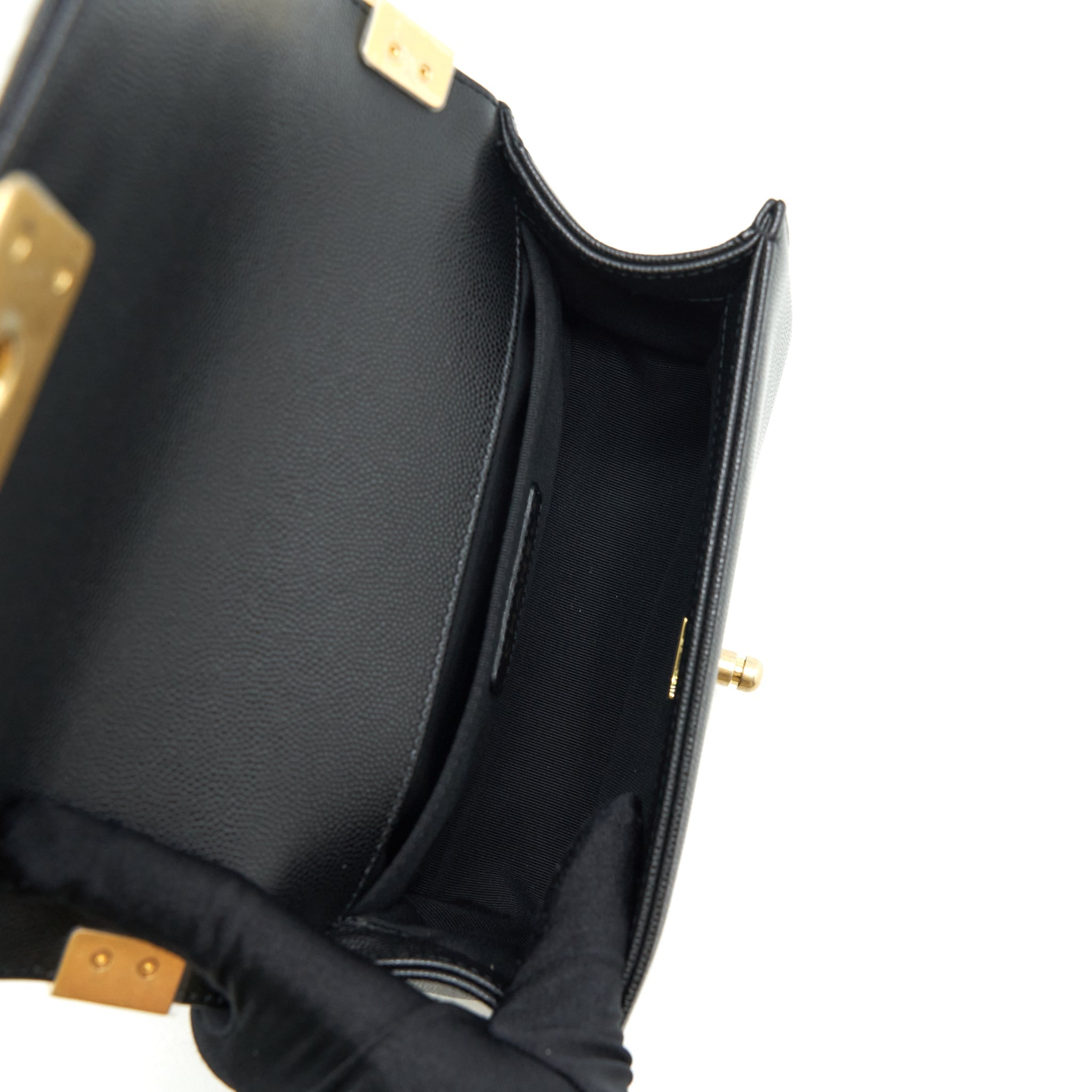 chanel-small-boy-bag-caviar-black-ghw-microchip