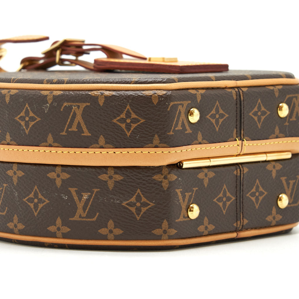 louis-vuitton-petite-boite-chapeau-monogram-canvas-ghw
