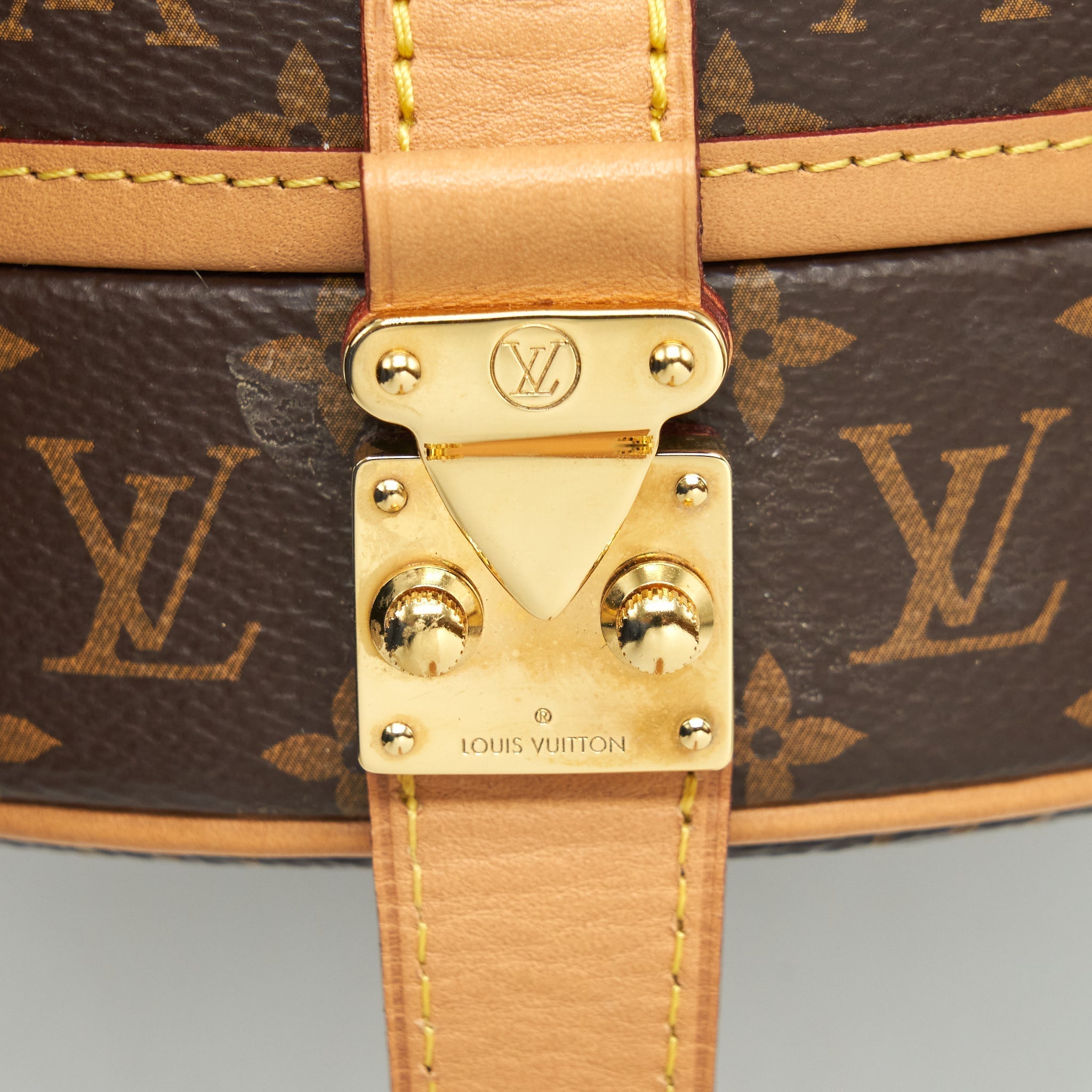 louis-vuitton-petite-boite-chapeau-monogram-canvas-ghw