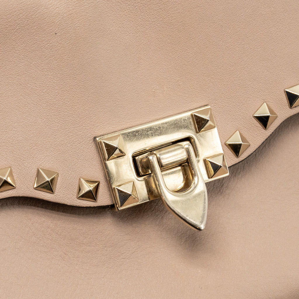 valentino-small-rockstud-crossbody-bag-calfskin-beige-lghw