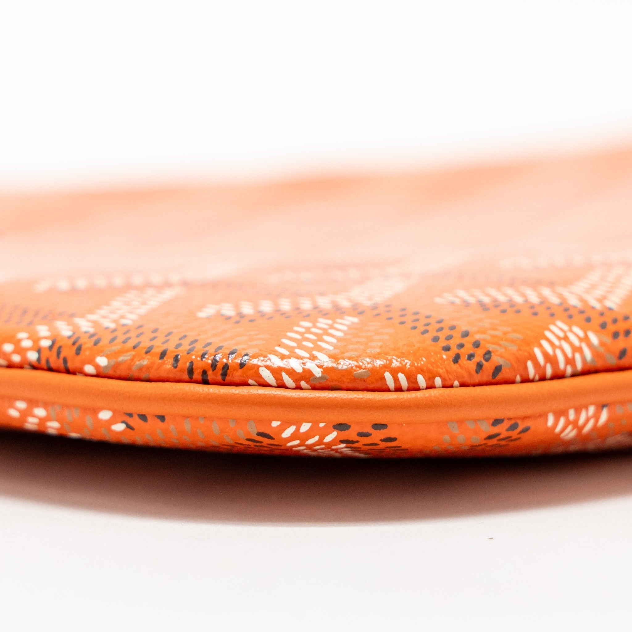goyard-senat-mm-pouch-goyardine-canvas-orange-shw