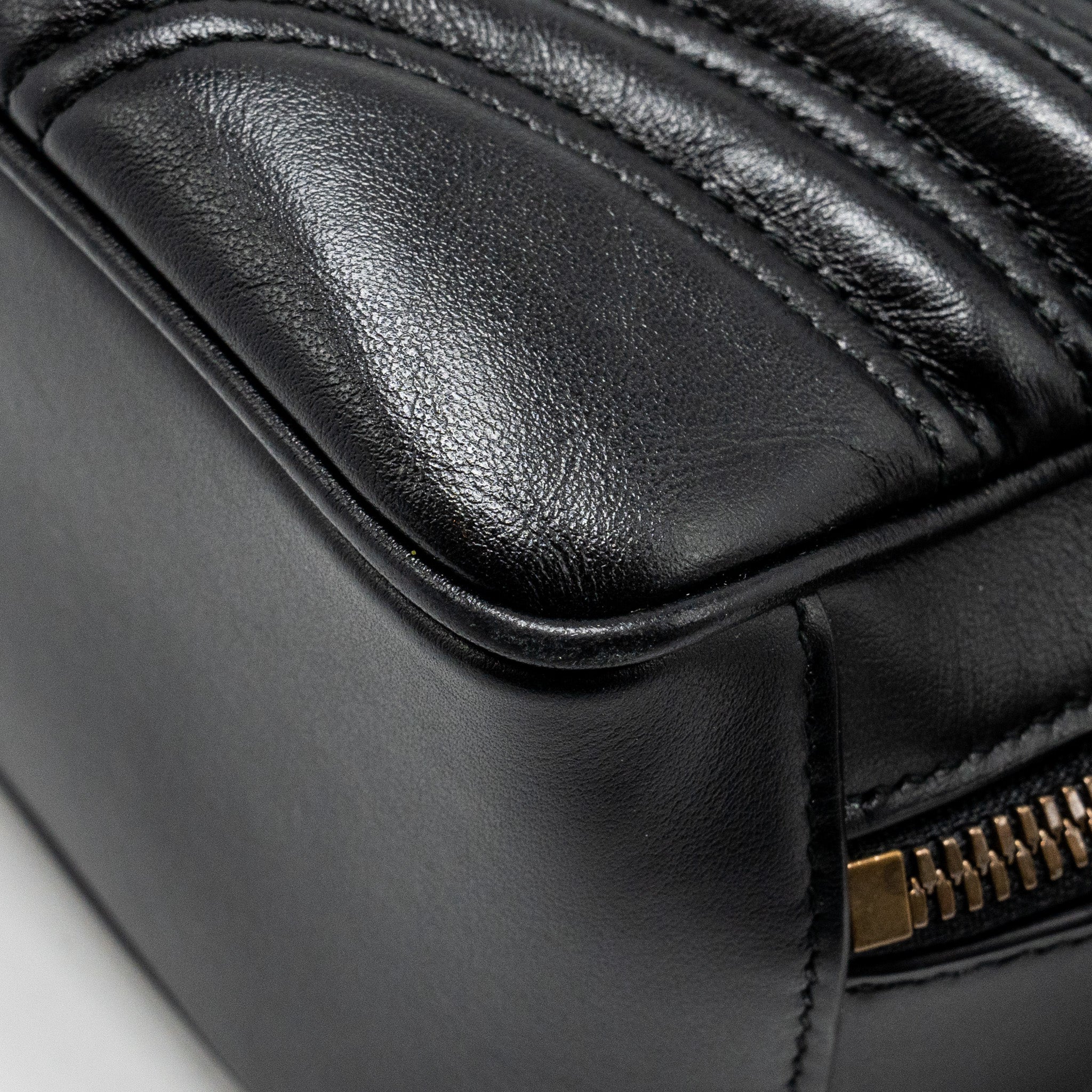 gucci-gg-marmont-zip-around-top-handle-camera-bag-calfskin-black-ghw