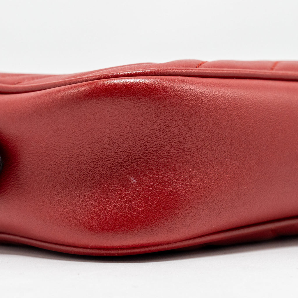 gucci-gg-marmont-matelasse-camera-bag-red-leather-red-ghw