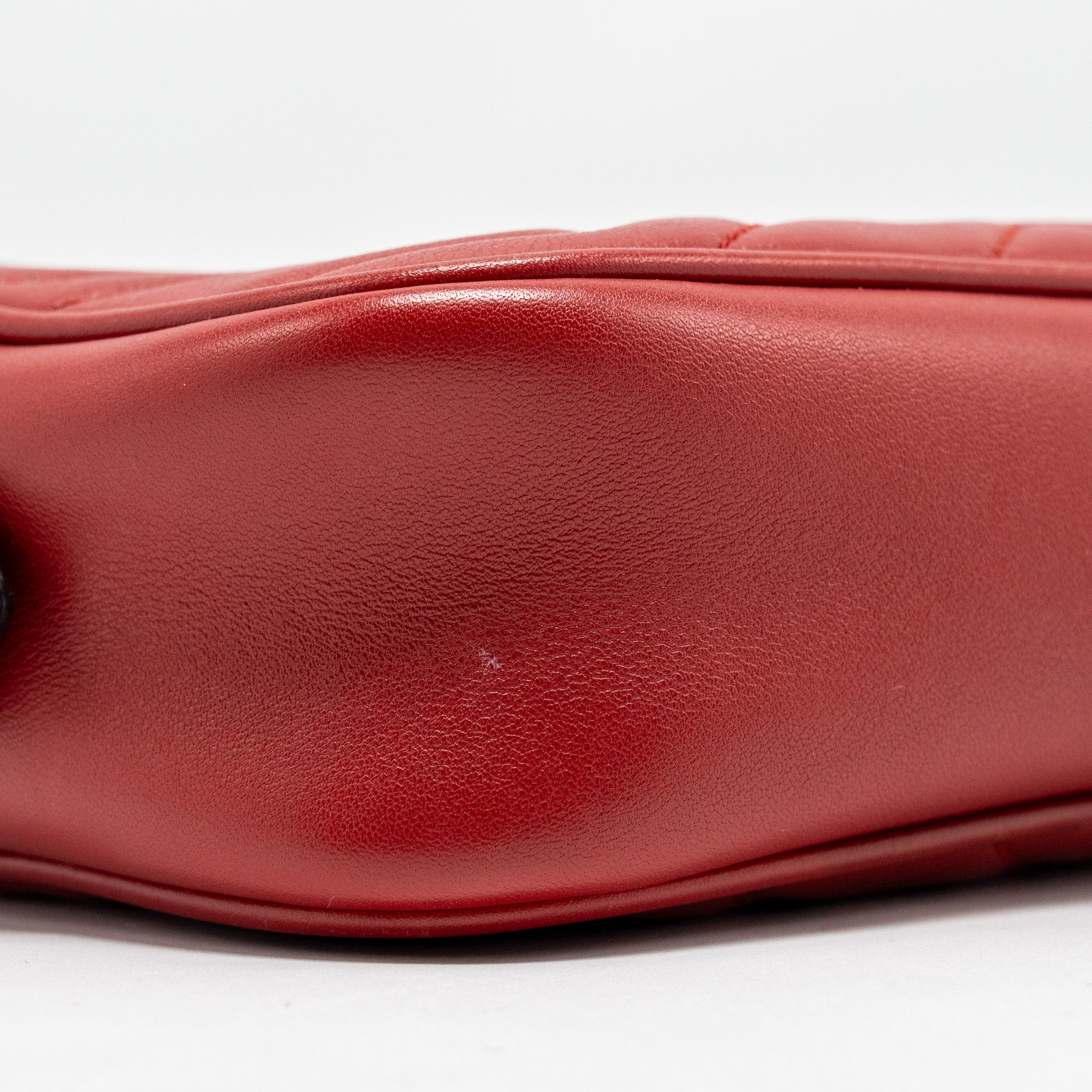 gucci-gg-marmont-matelasse-camera-bag-red-leather-red-ghw