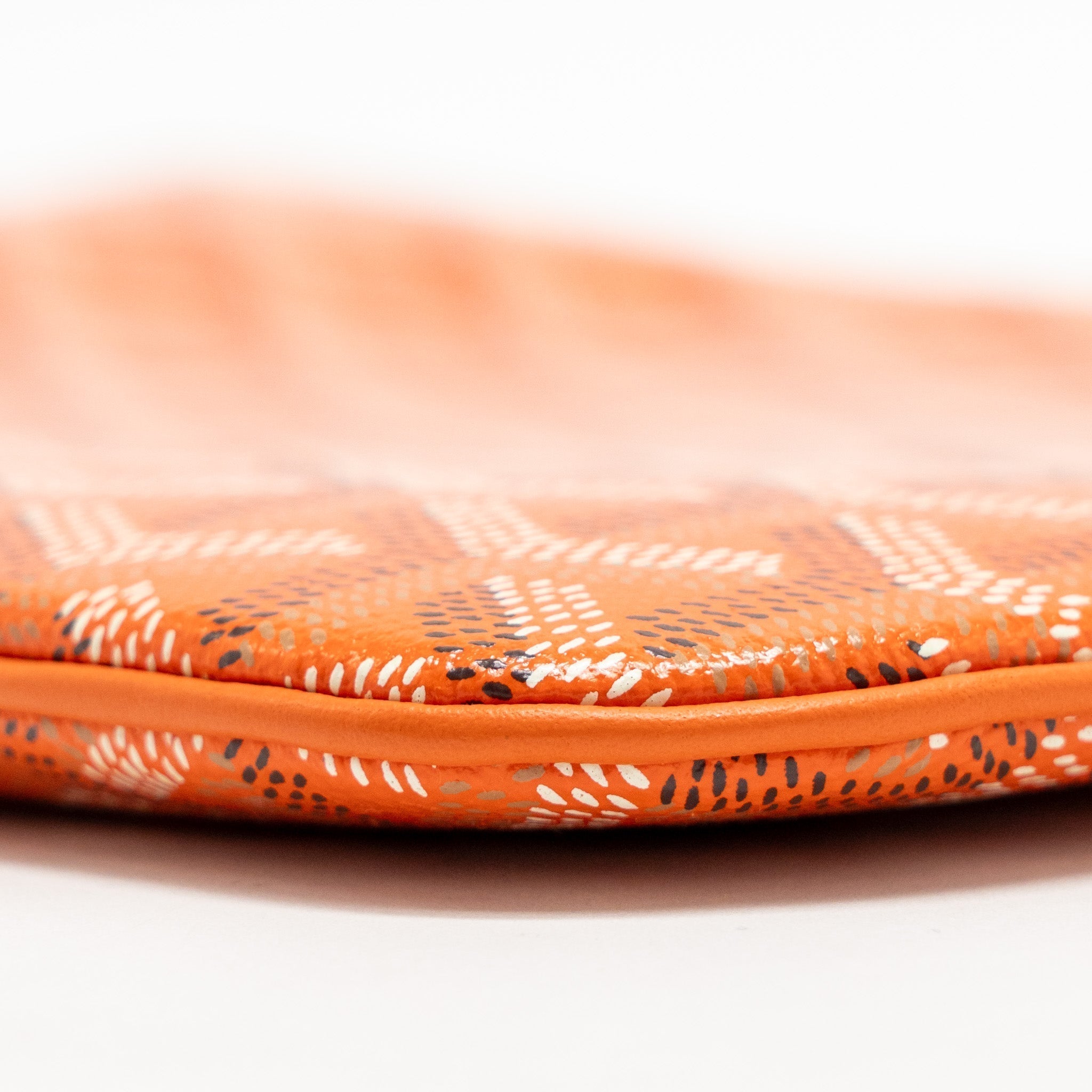 goyard-senat-mm-pouch-goyardine-canvas-orange-shw