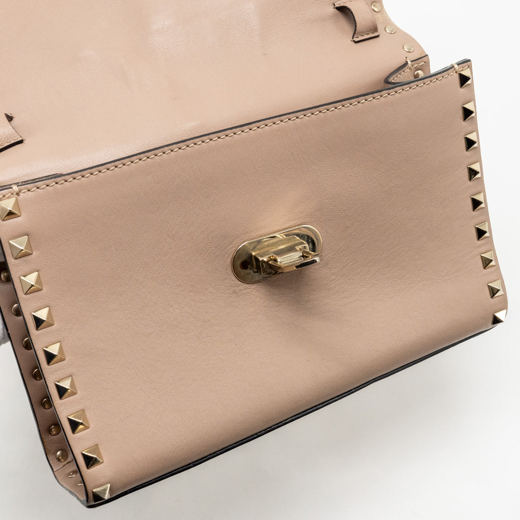 valentino-small-rockstud-crossbody-bag-calfskin-beige-lghw