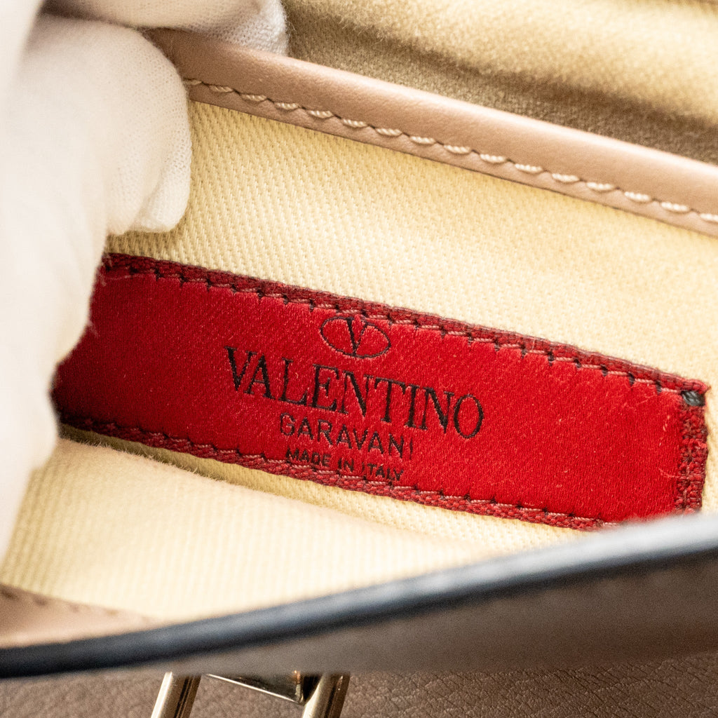 valentino-small-rockstud-crossbody-bag-calfskin-beige-lghw