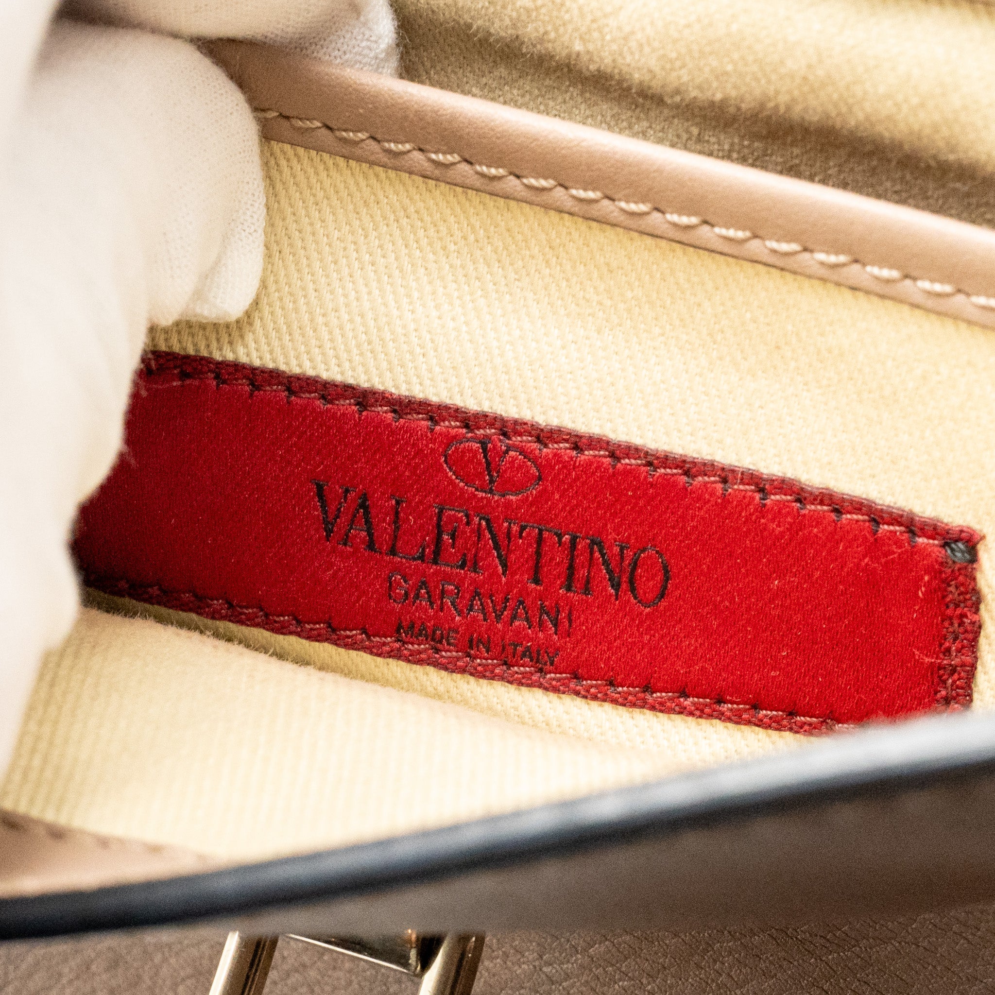 valentino-small-rockstud-crossbody-bag-calfskin-beige-lghw