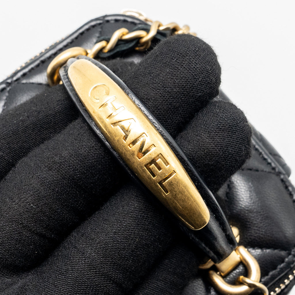 chanel-top-handle-mini-vanity-case-with-chain-lambskin-black-ghw-microchip
