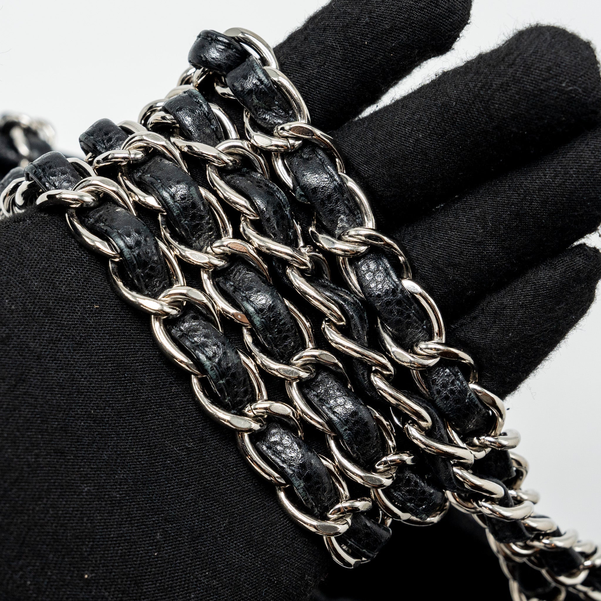 chanel-mattresses-chain-tote-bag-caviar-black-shw