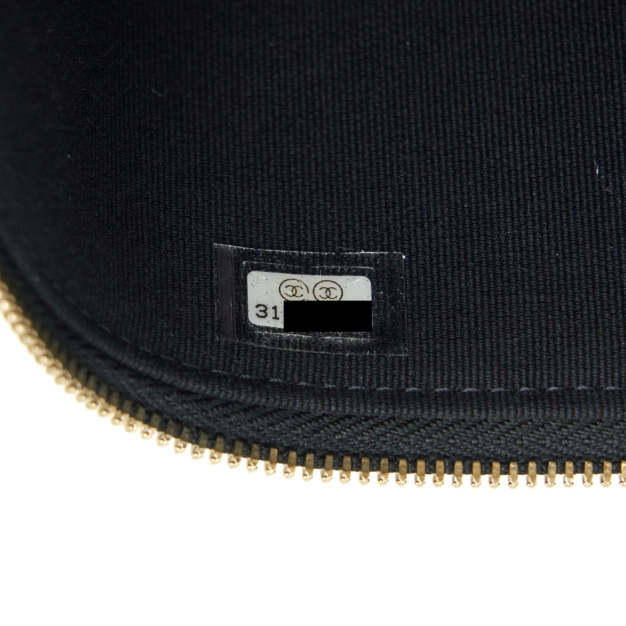 chanel-22p-long-vanity-with-logo-chain-caviar-black-lghw