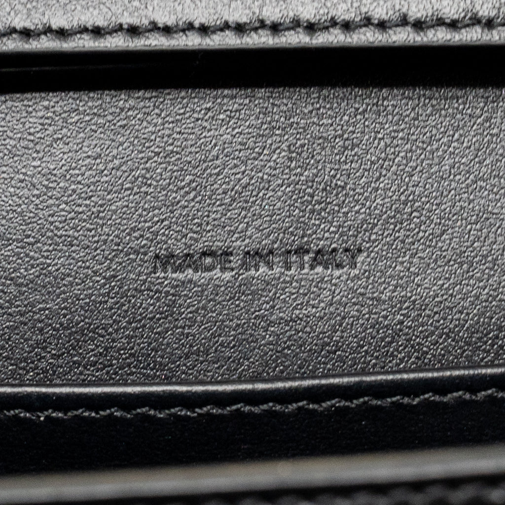 celine-wallet-on-chain-margo-shiny-calfskin-black-ghw