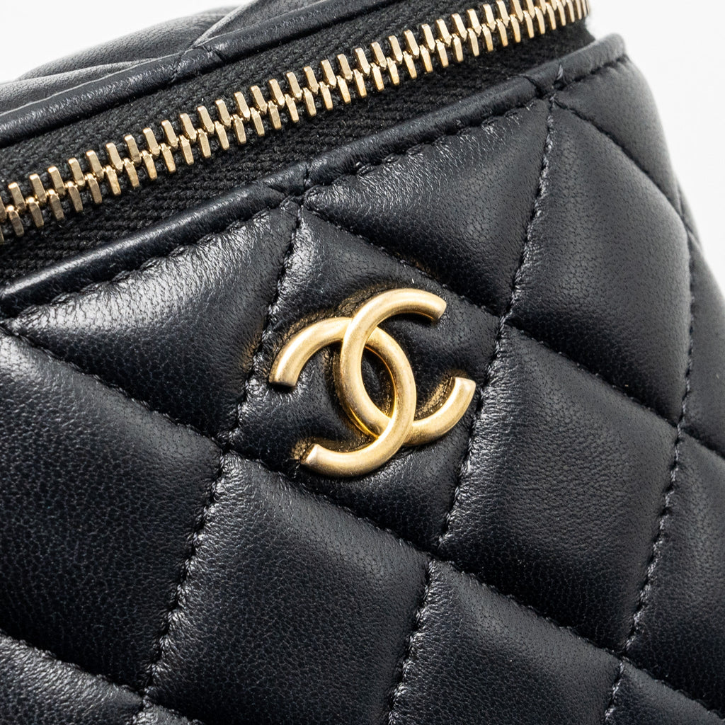 chanel-top-handle-mini-vanity-case-with-chain-lambskin-black-ghw-microchip