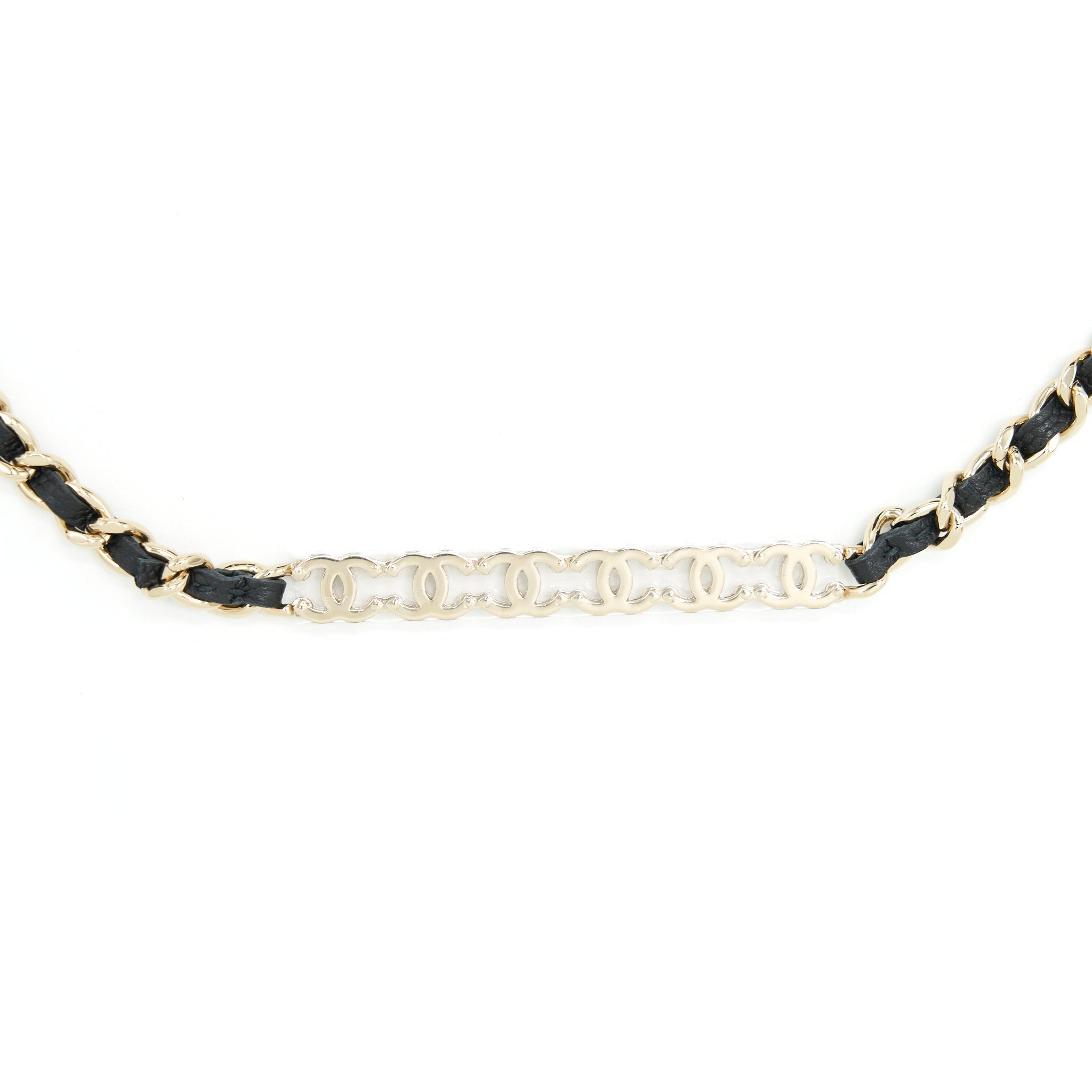 chanel-22p-long-vanity-with-logo-chain-caviar-black-lghw