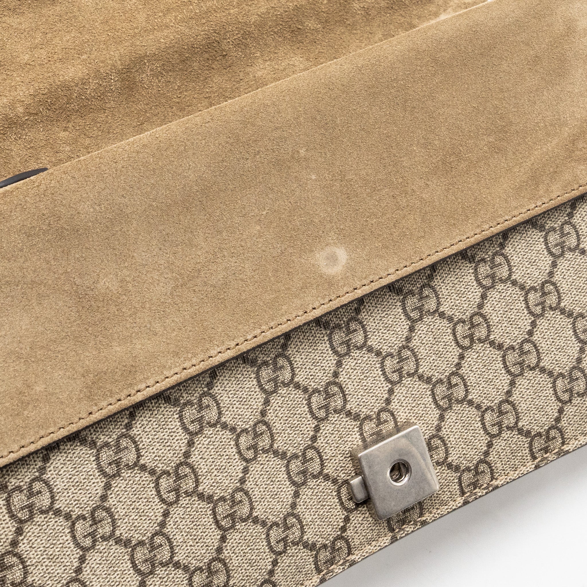 gucci-dionysus-gg-shoulder-bag-gg-supreme-canvas-suede-beige-shw