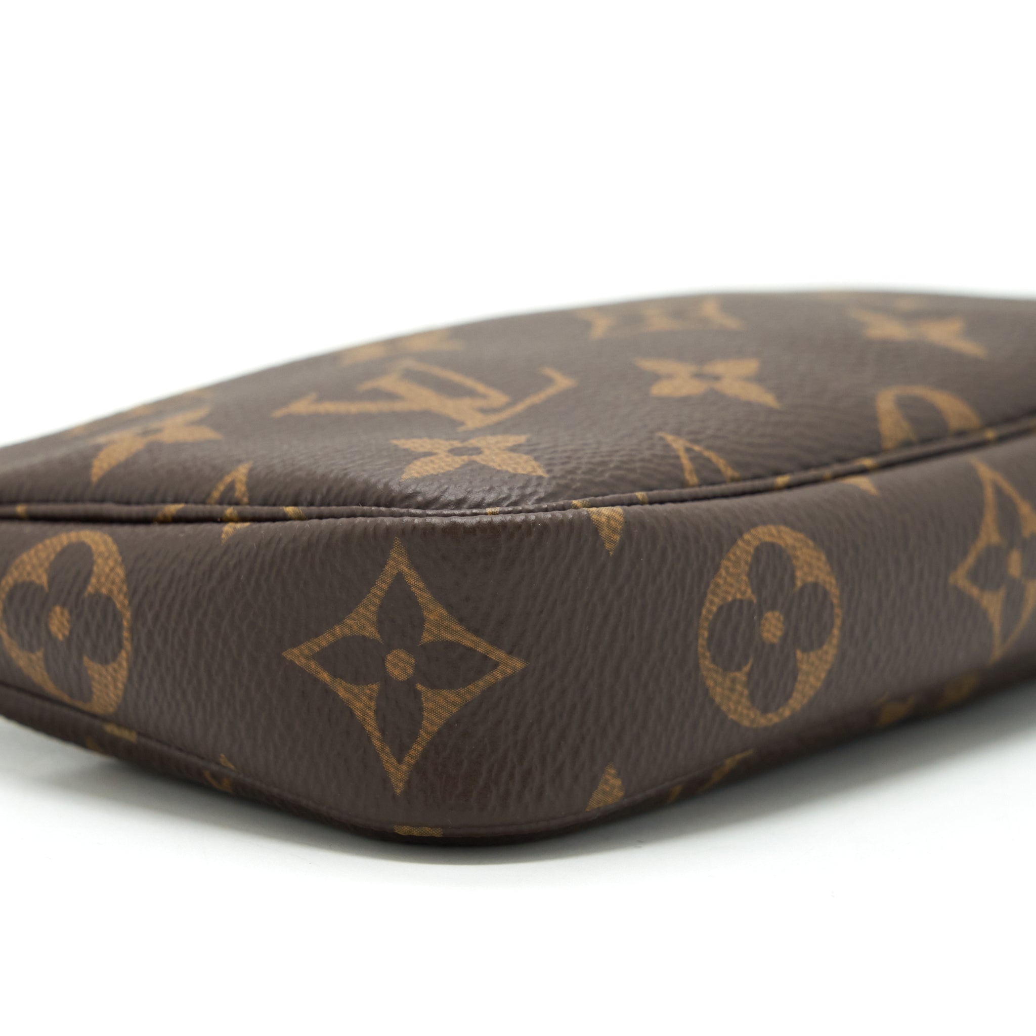 louis-vuitton-mini-pochette-monogram-canvas-ghw