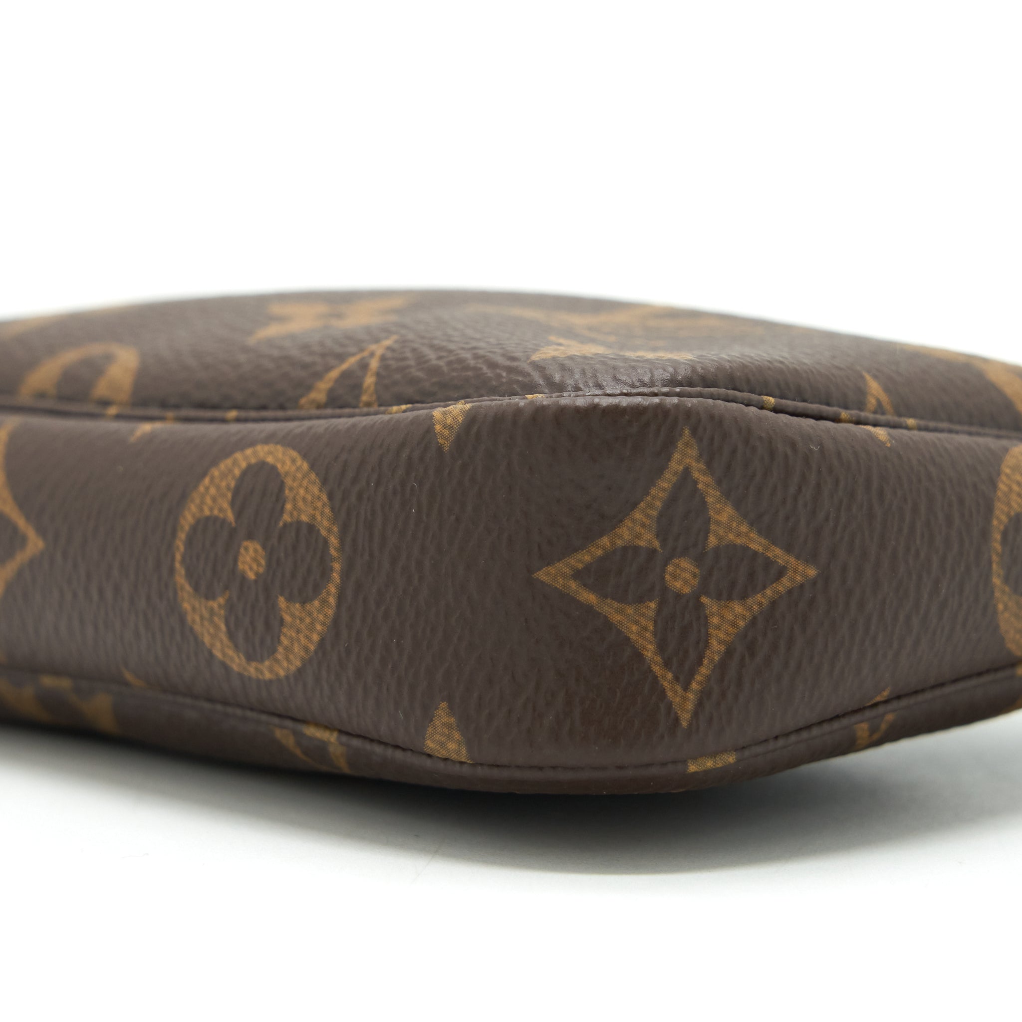 louis-vuitton-mini-pochette-monogram-canvas-ghw