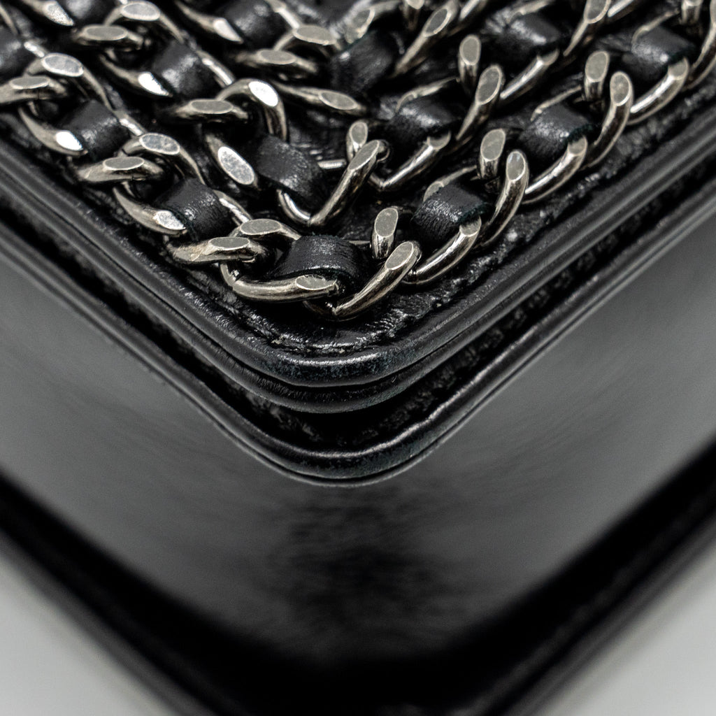 chanel-new-medium-chain-edge-boy-bag-calfskin-black-ruthenium-shw