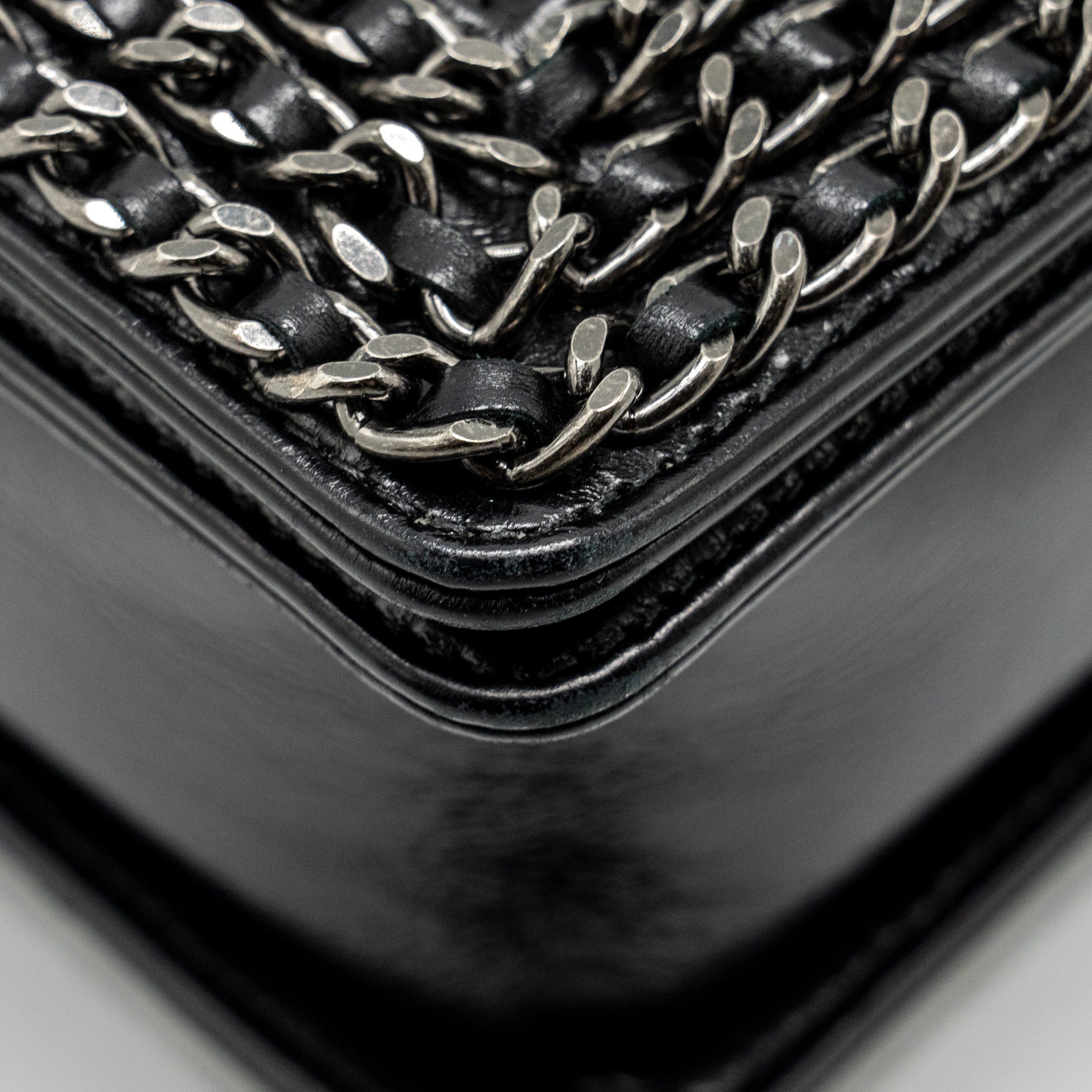 chanel-new-medium-chain-edge-boy-bag-calfskin-black-ruthenium-shw