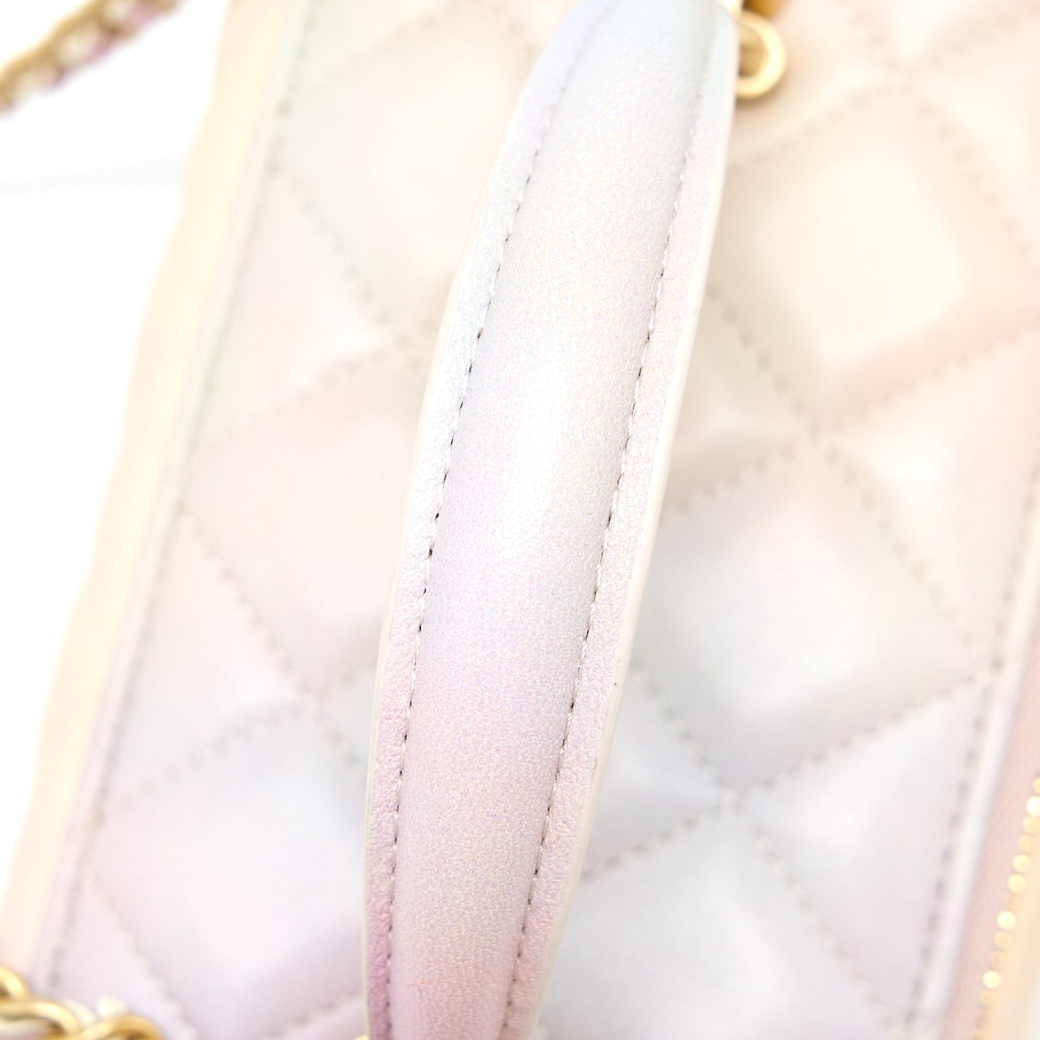 chanel-22p-top-handle-long-vanity-case-lambskin-multicolor-ghw