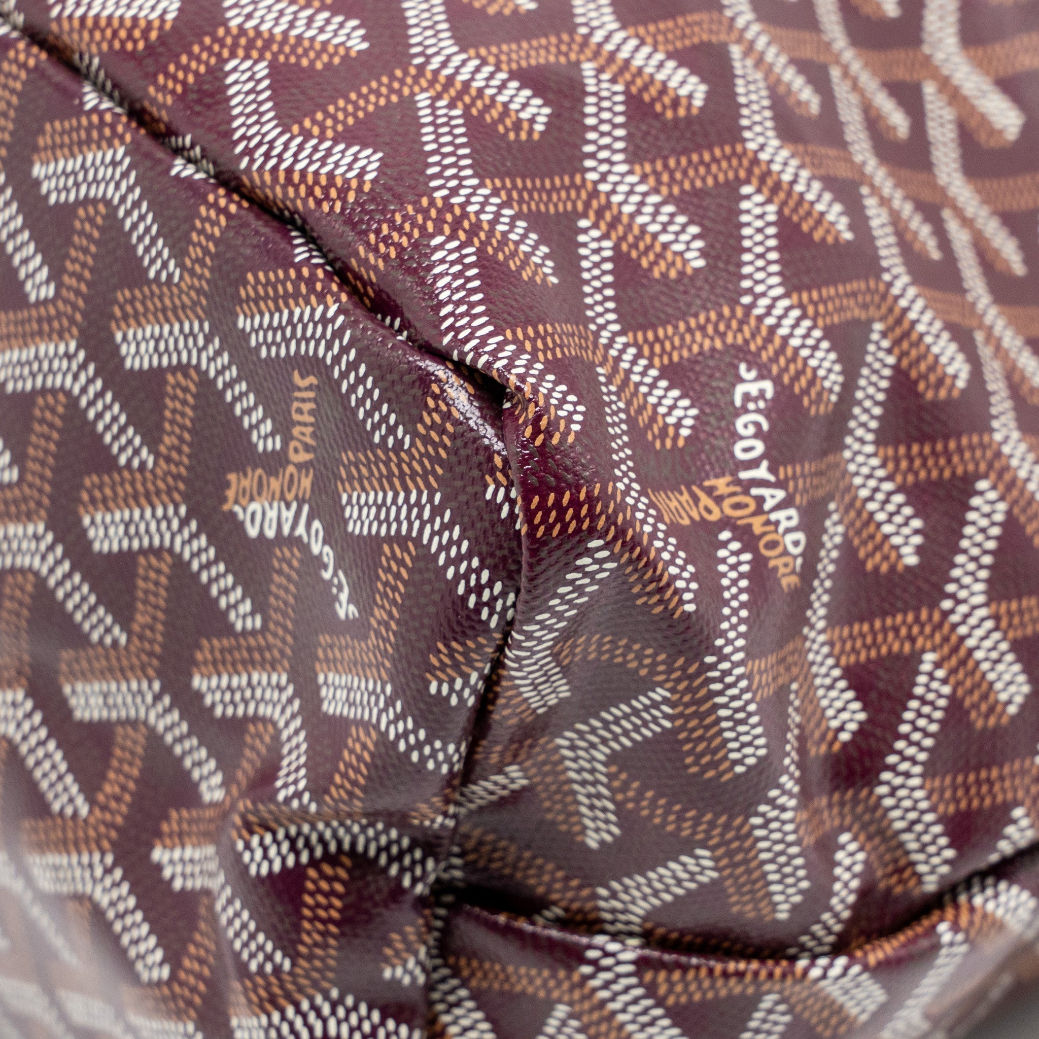 goyard-boheme-hobo-pm-bag-goyardine-canvas-calfskin-burgundy-shw