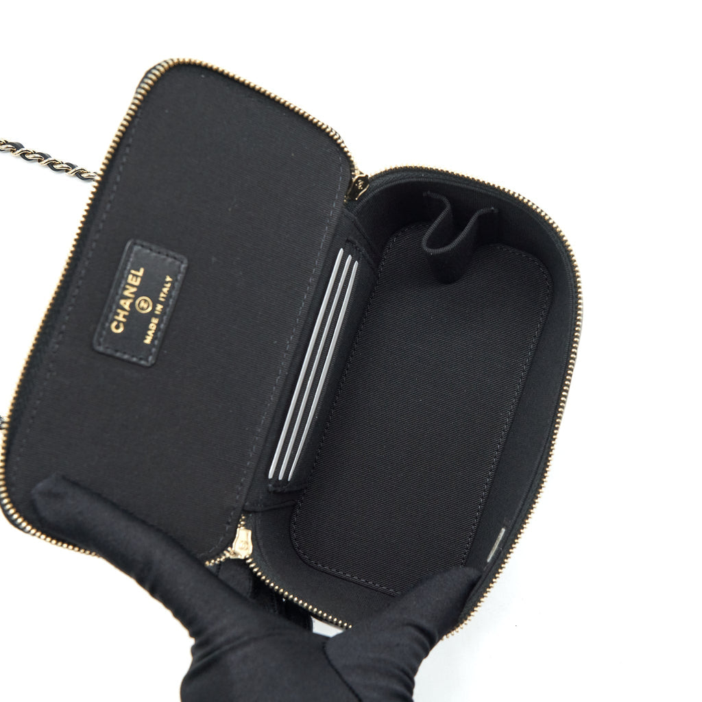 chanel-top-handle-long-vanity-with-chain-lambskin-black-lghw-1