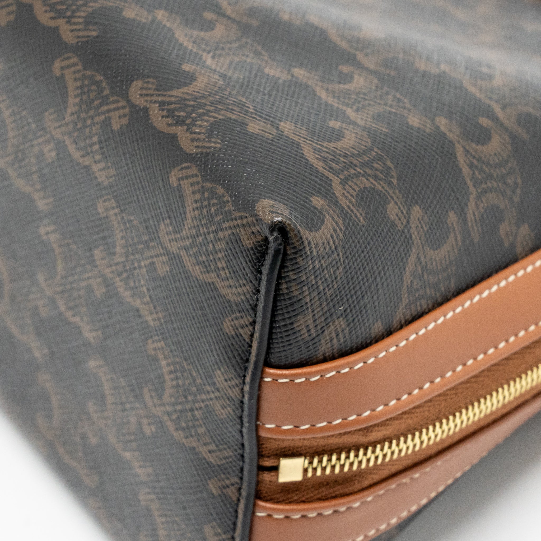 celine-large-cosmetic-pouch-triomphe-canvas-calfskin-tan-ghw