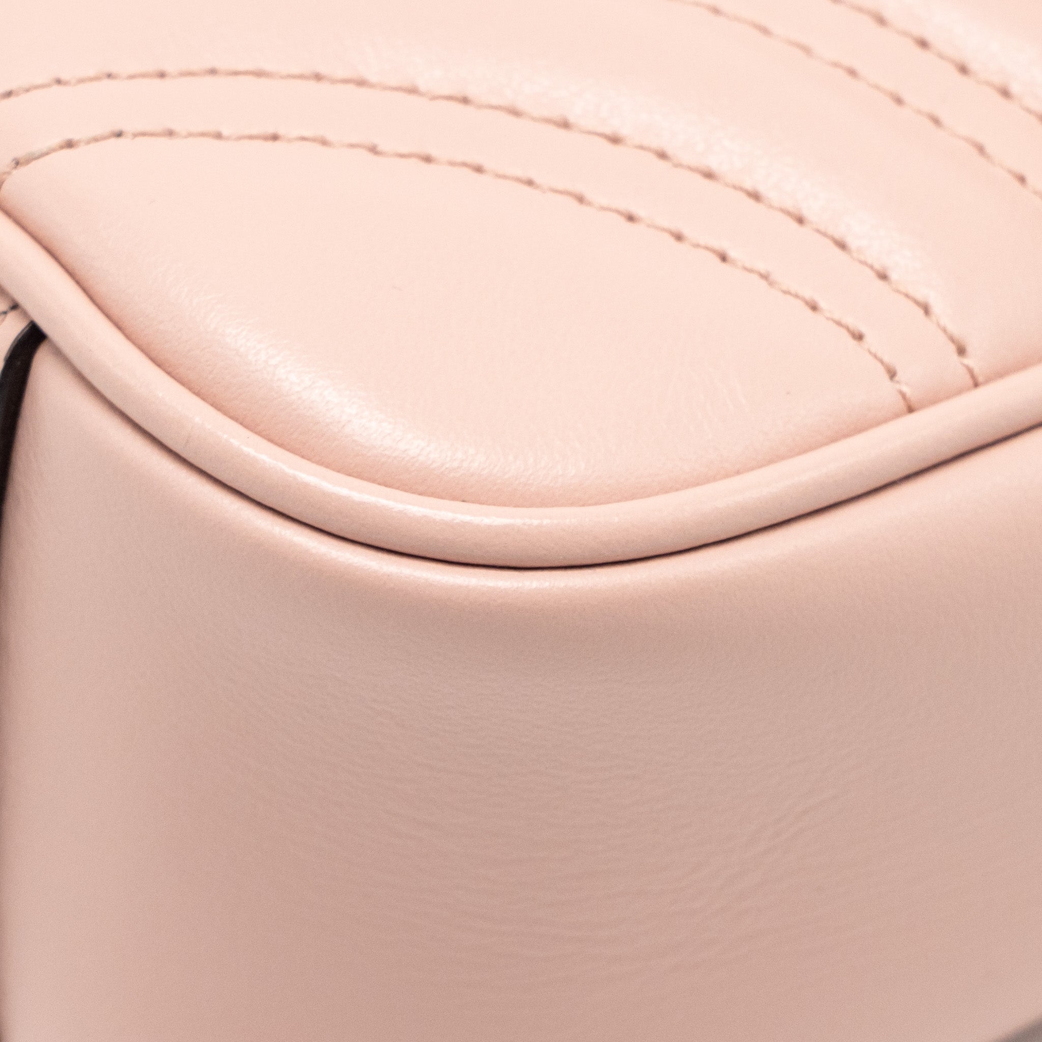 gucci-small-gg-marmont-shoulder-bag-calfskin-pink-ghw