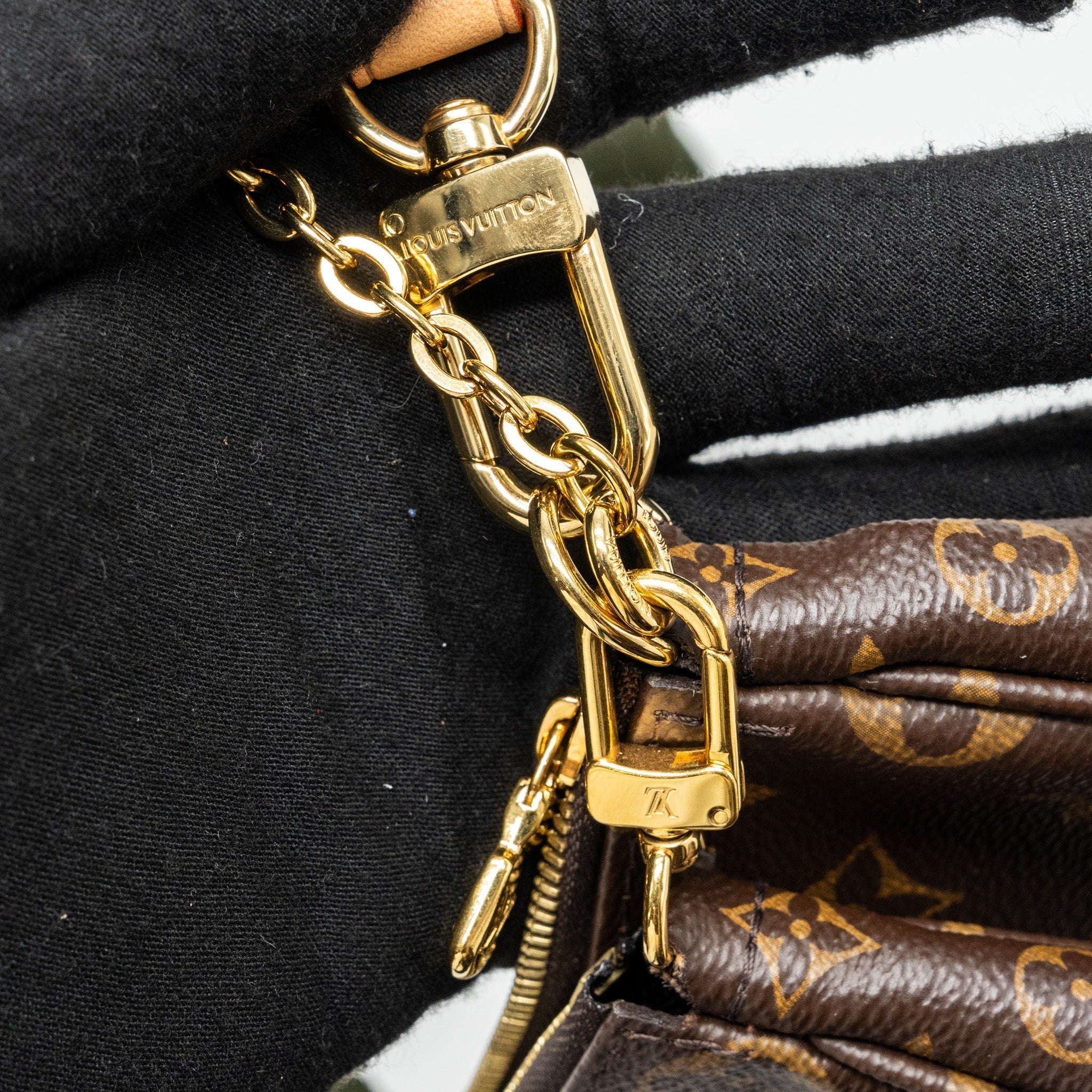 louis-vuitton-multi-pochette-monogram-canvas-khaki-strap-ghw-4
