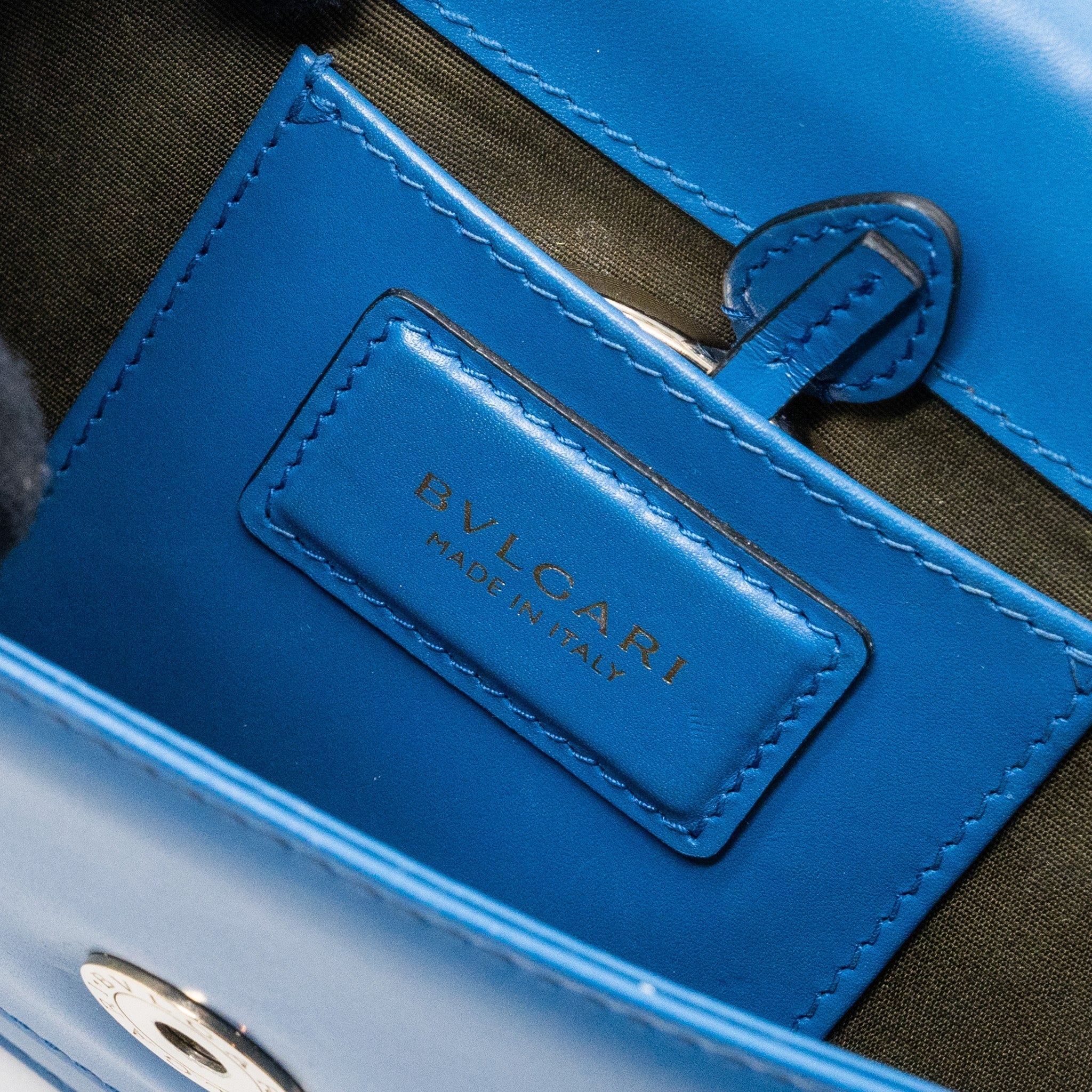 bvlgari-serpenti-forever-flap-chain-bag-calfskin-blue-lghw