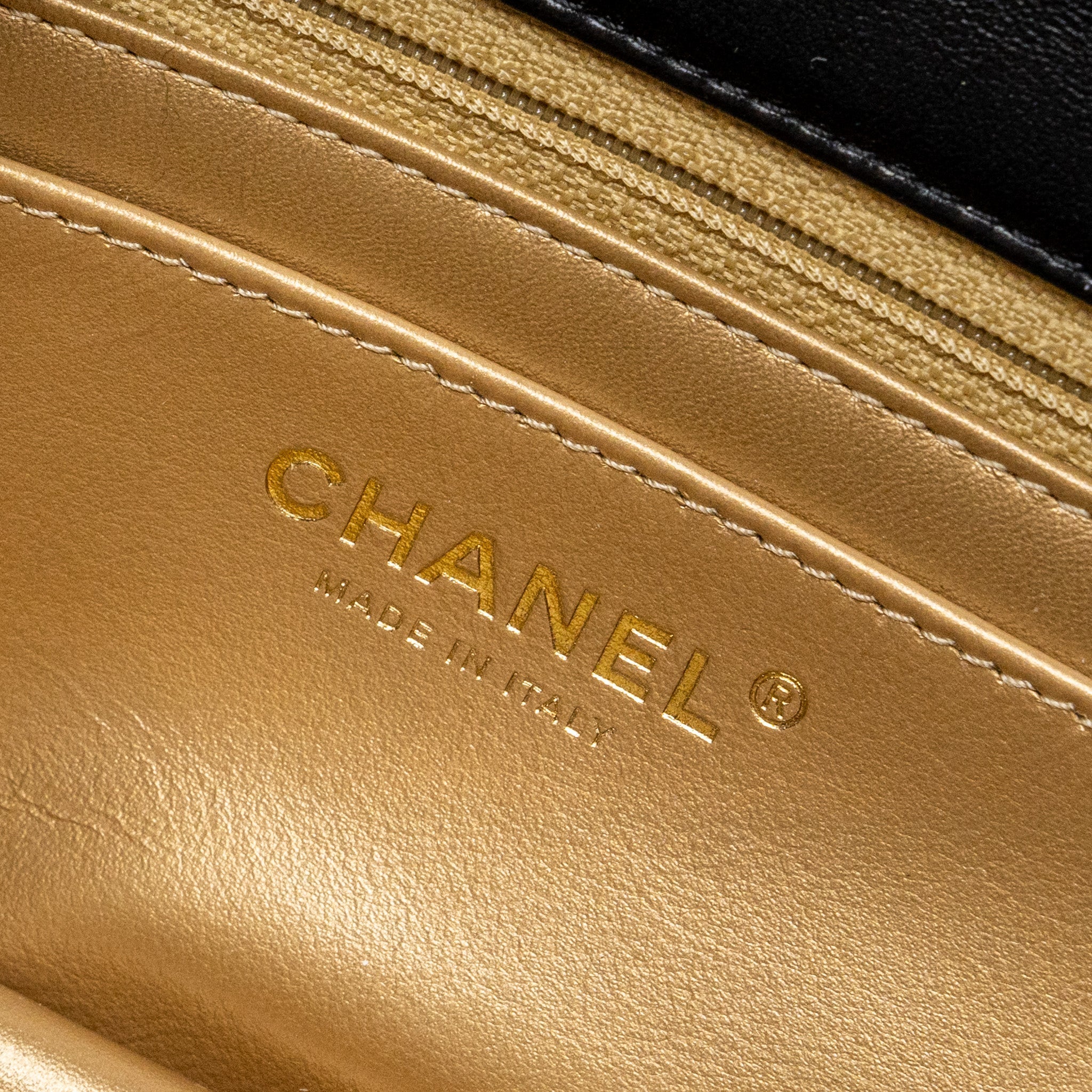 chanel-pearl-crush-mini-rectangular-lambskin-black-brushed-ghw-microchip-2